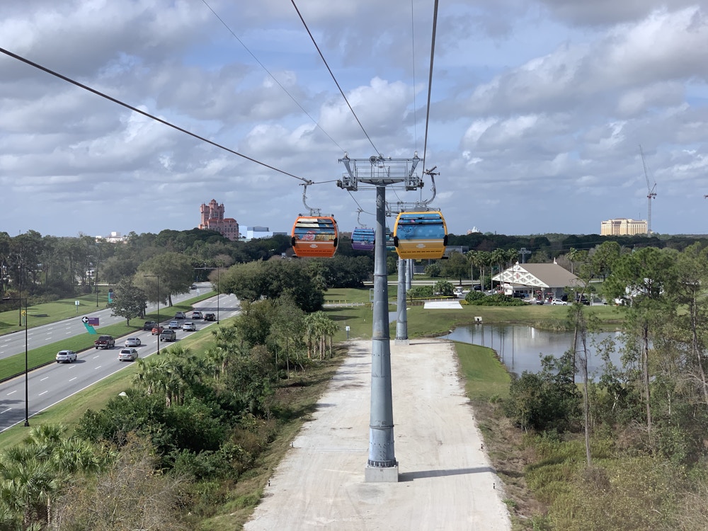 19 021220 Epcot Skyliner Ride.jpeg?auto=compress%2Cformat&fit=scale&h=750&ixlib=php 1.2