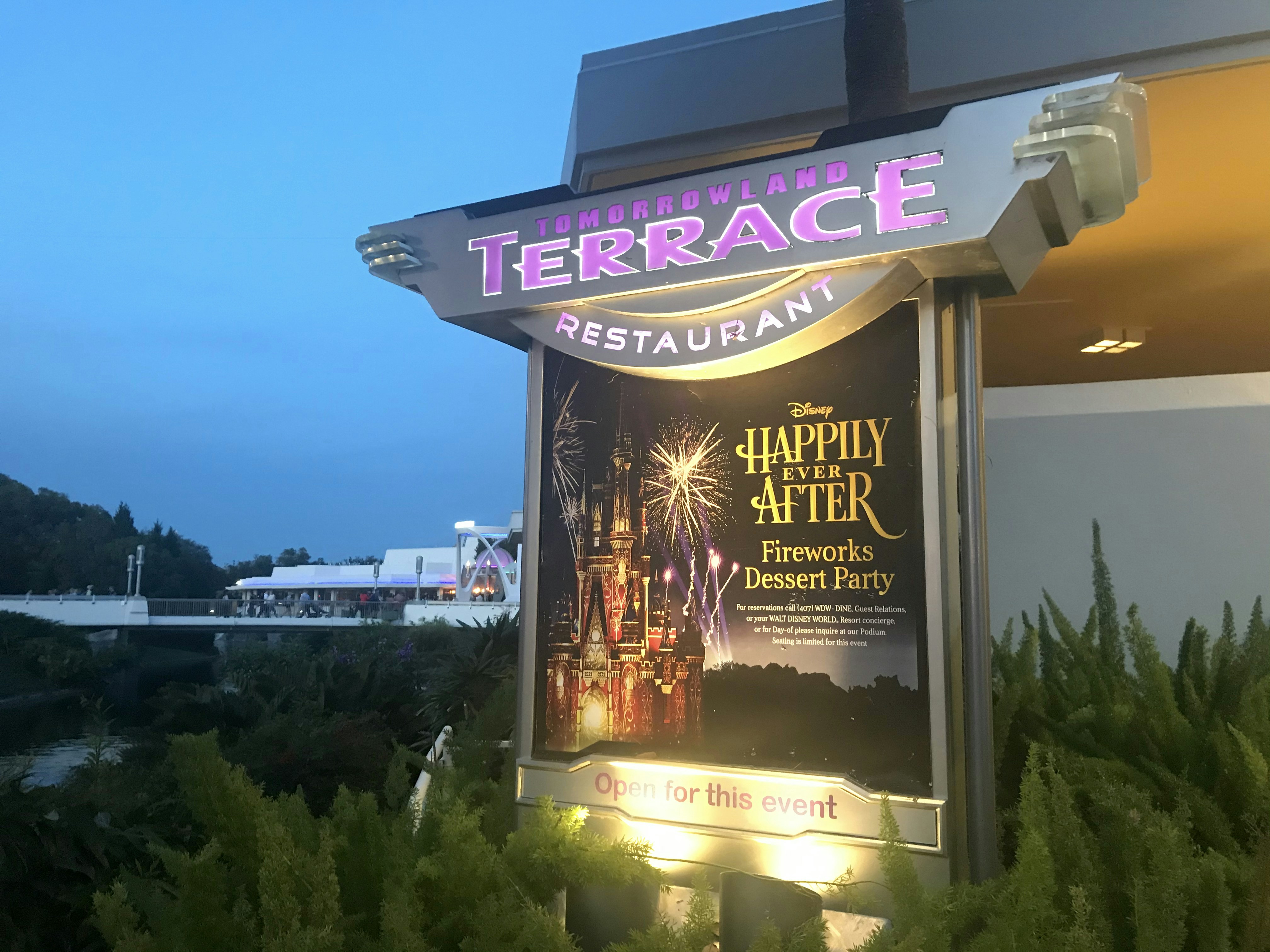 8MjE0Jjx tomorrowland terrace dessert party with alcohol happily ever after magic kingdom feb 2020 187.jpeg?auto=compress%2Cformat&ixlib=php 1.2