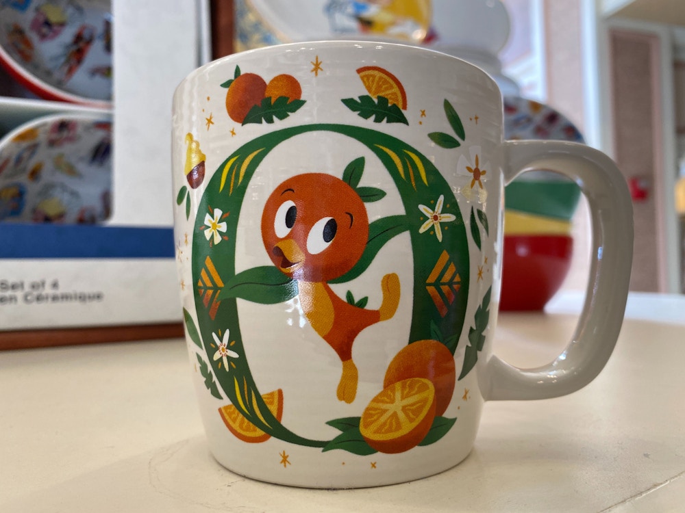 Alphabet mug o