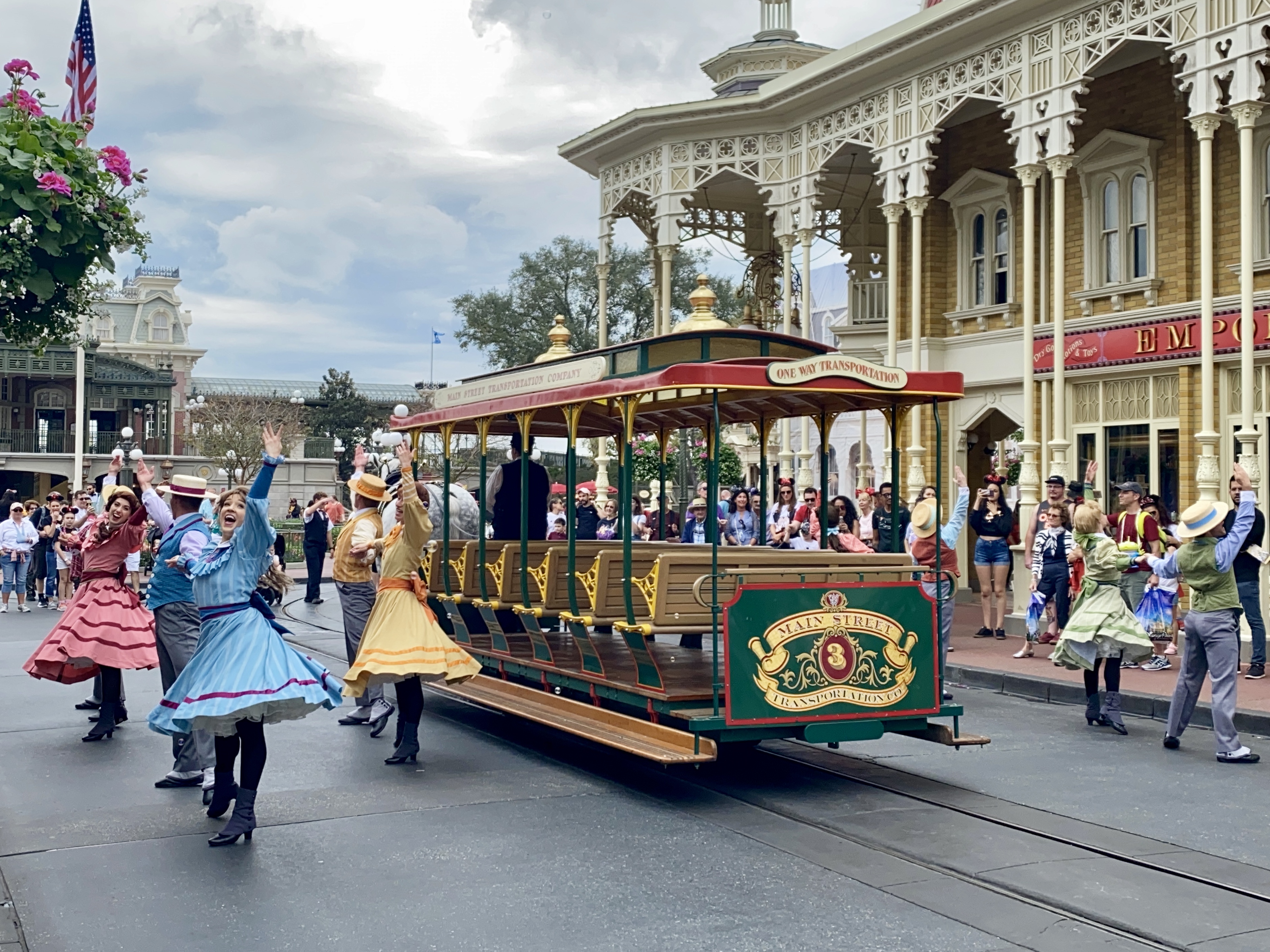 Citizens of Main Street usa