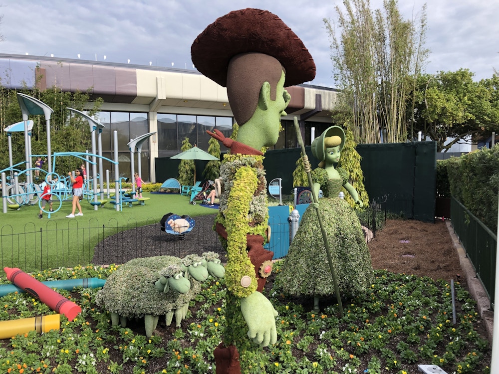 EPCOT Photo Report 2 25 20 Woody Topiary.jpg?auto=compress%2Cformat&fit=scale&h=750&ixlib=php 1.2