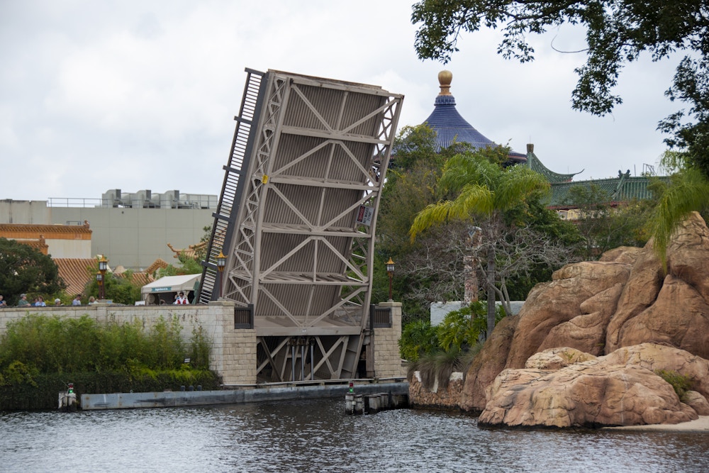 EPCOT Photo Report 2 6 20 bridge up.jpg?auto=compress%2Cformat&fit=scale&h=667&ixlib=php 1.2