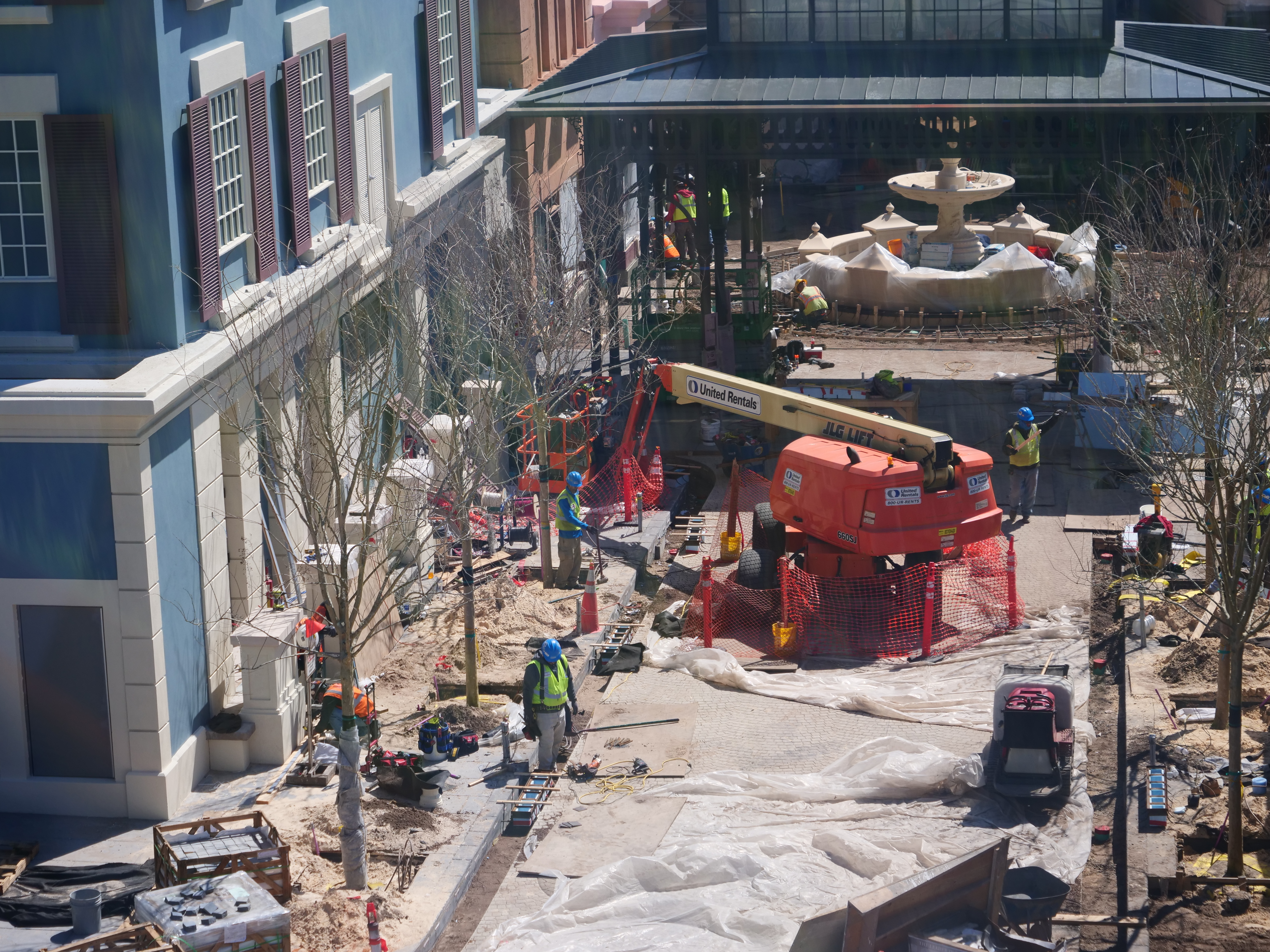 France Pavilion Construction