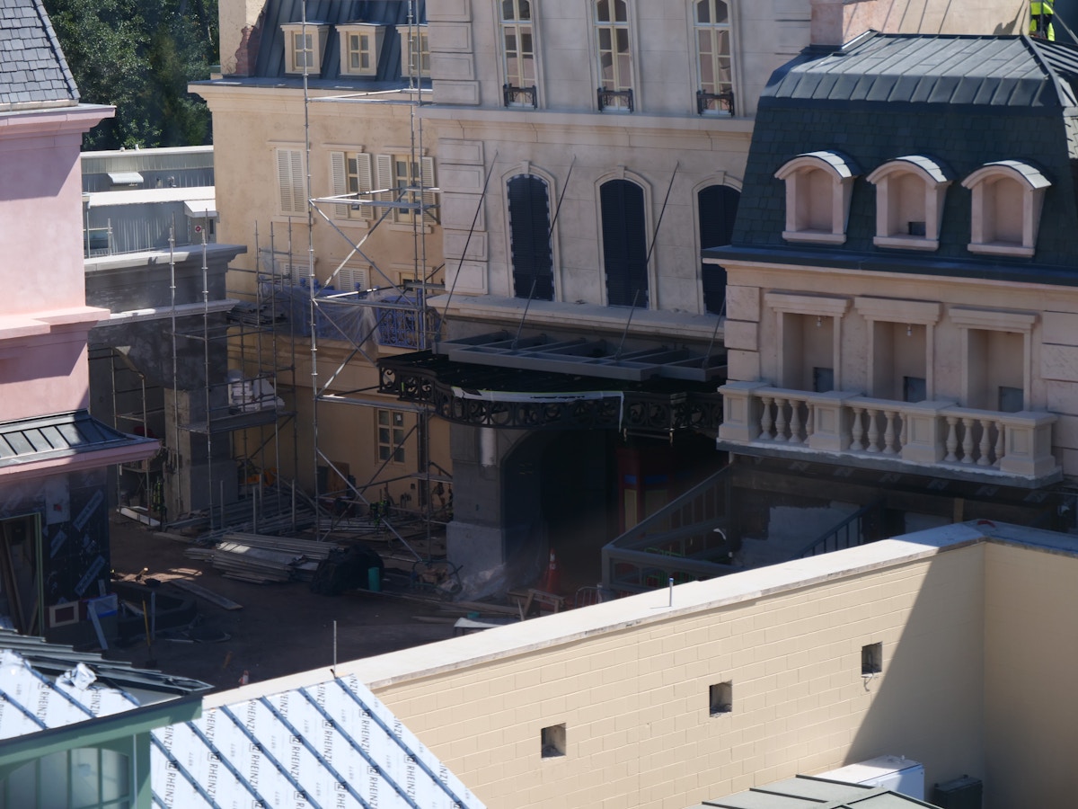 France Pavilion Construction