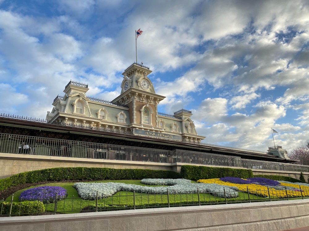 magic kingdom entrance