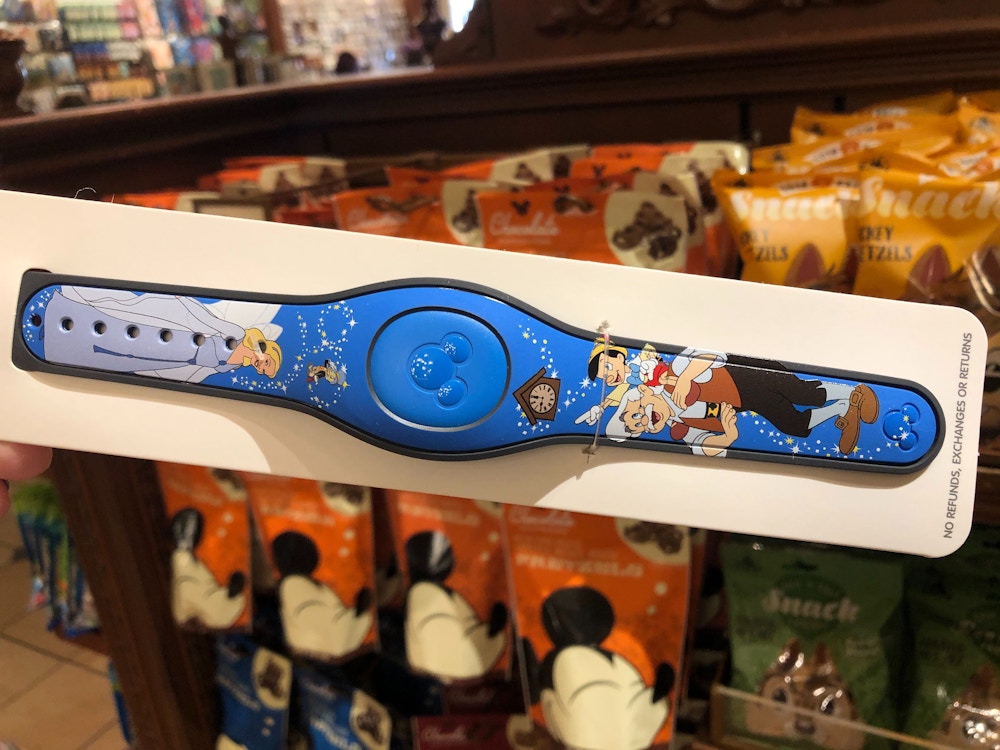 Pinocchio MagicBand5.jpg?auto=compress%2Cformat&fit=scale&h=750&ixlib=php 1.2