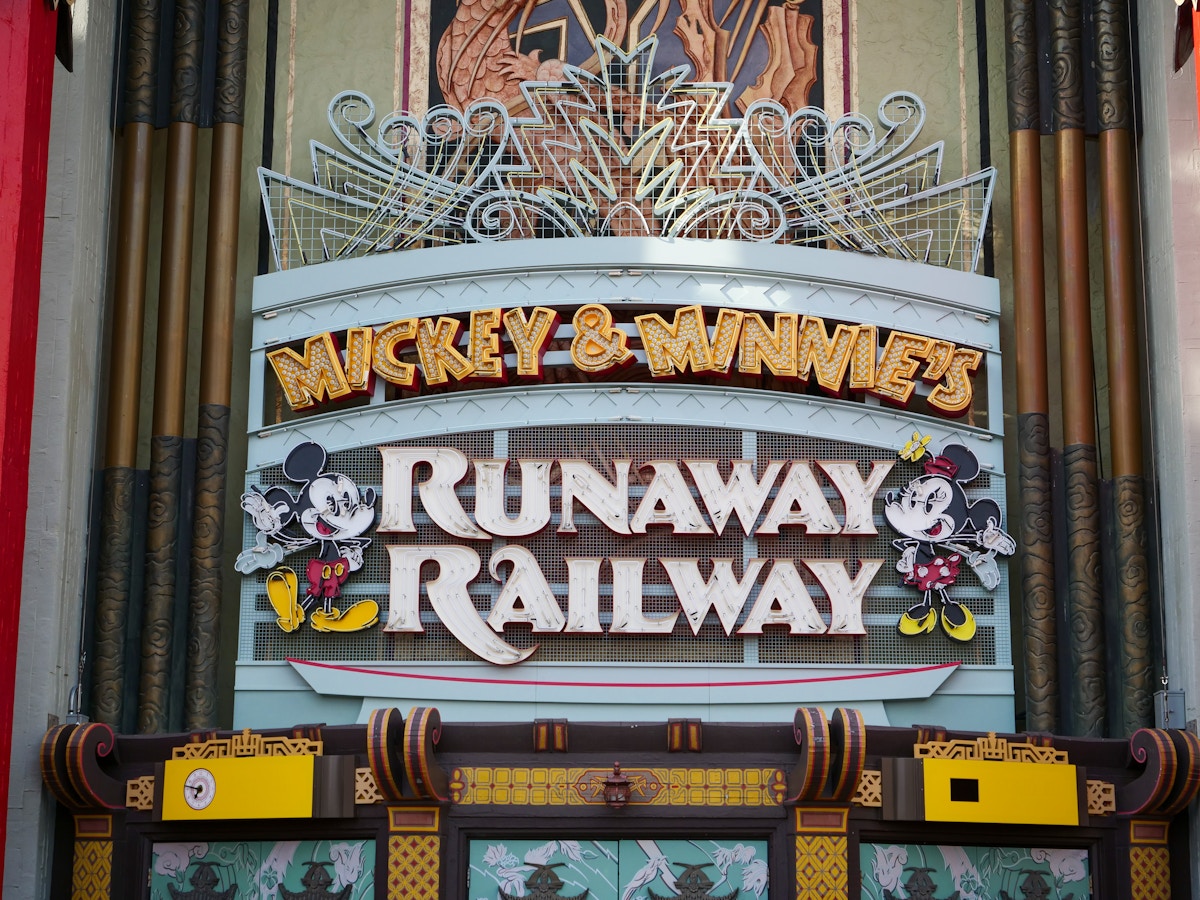 Mickey & Minnie's Runaway Railway Sign
