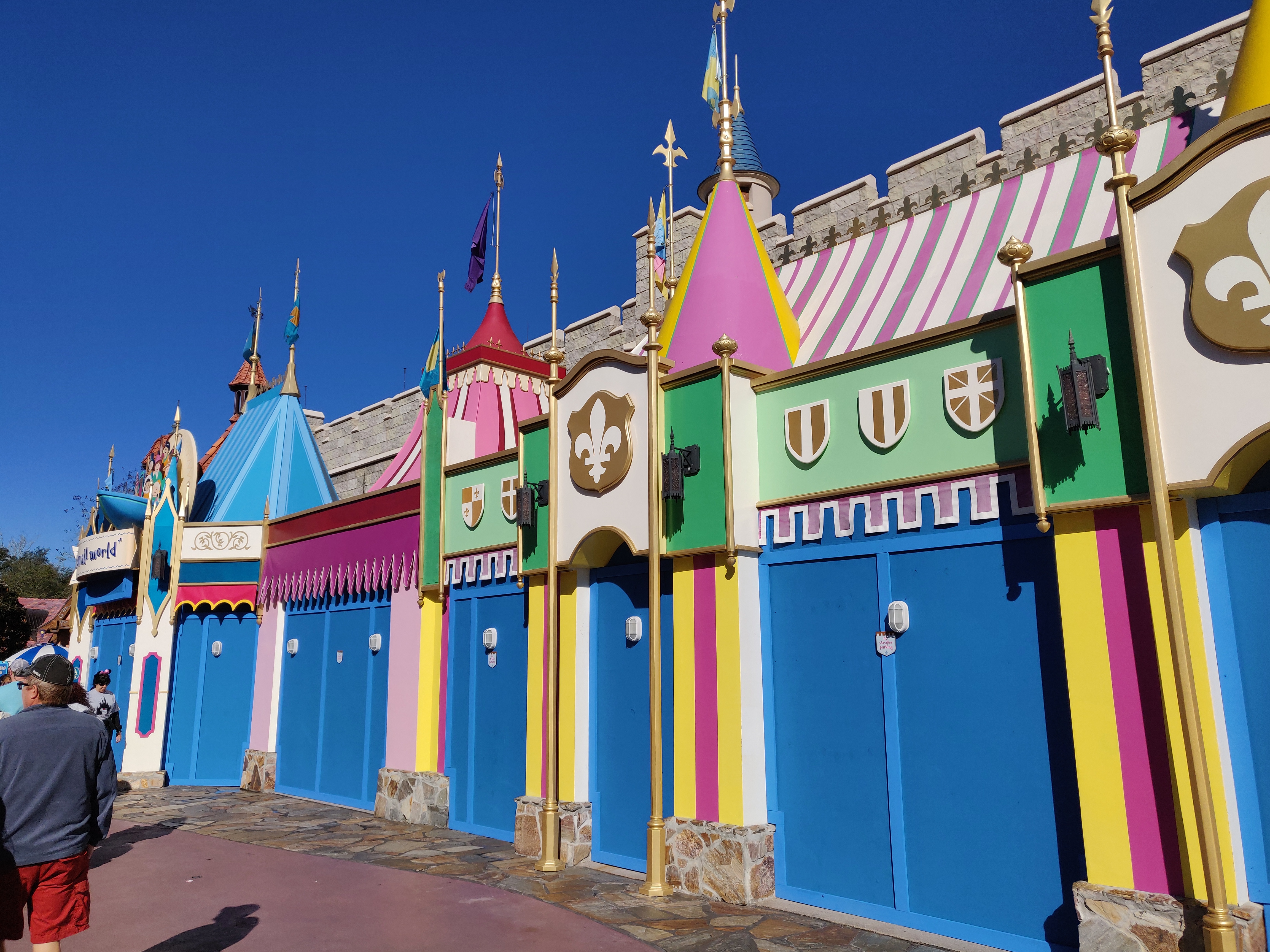 it's a small world Queue Refurbishment