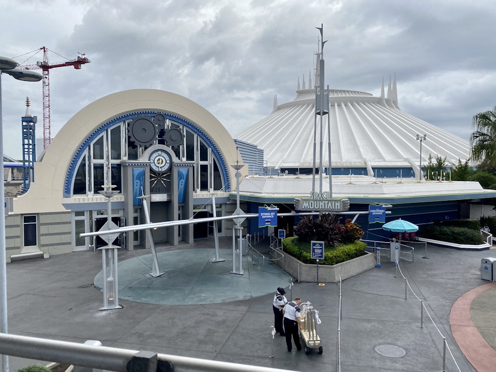 Space mountain