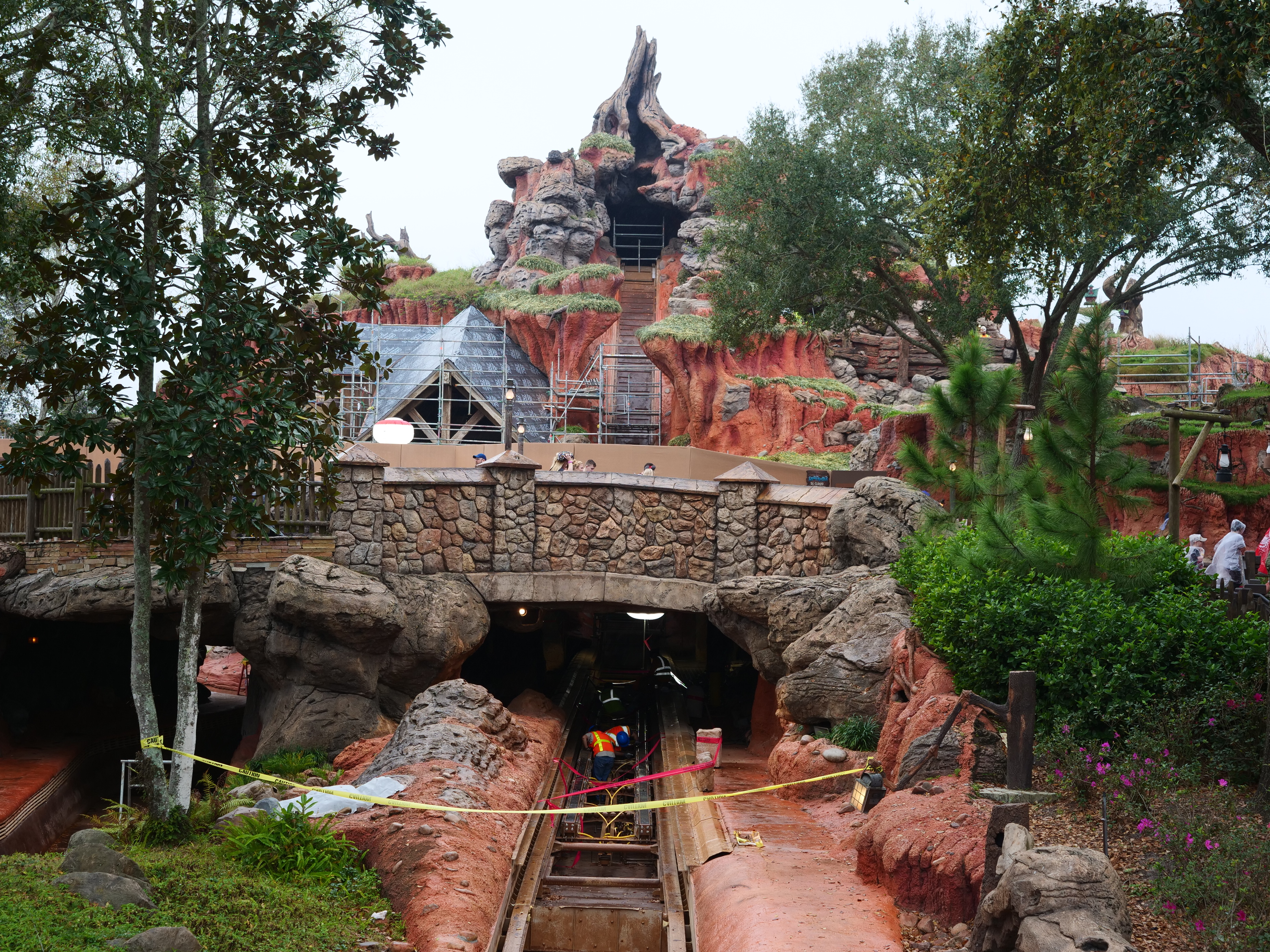 Splash Mountain Refurbishment
