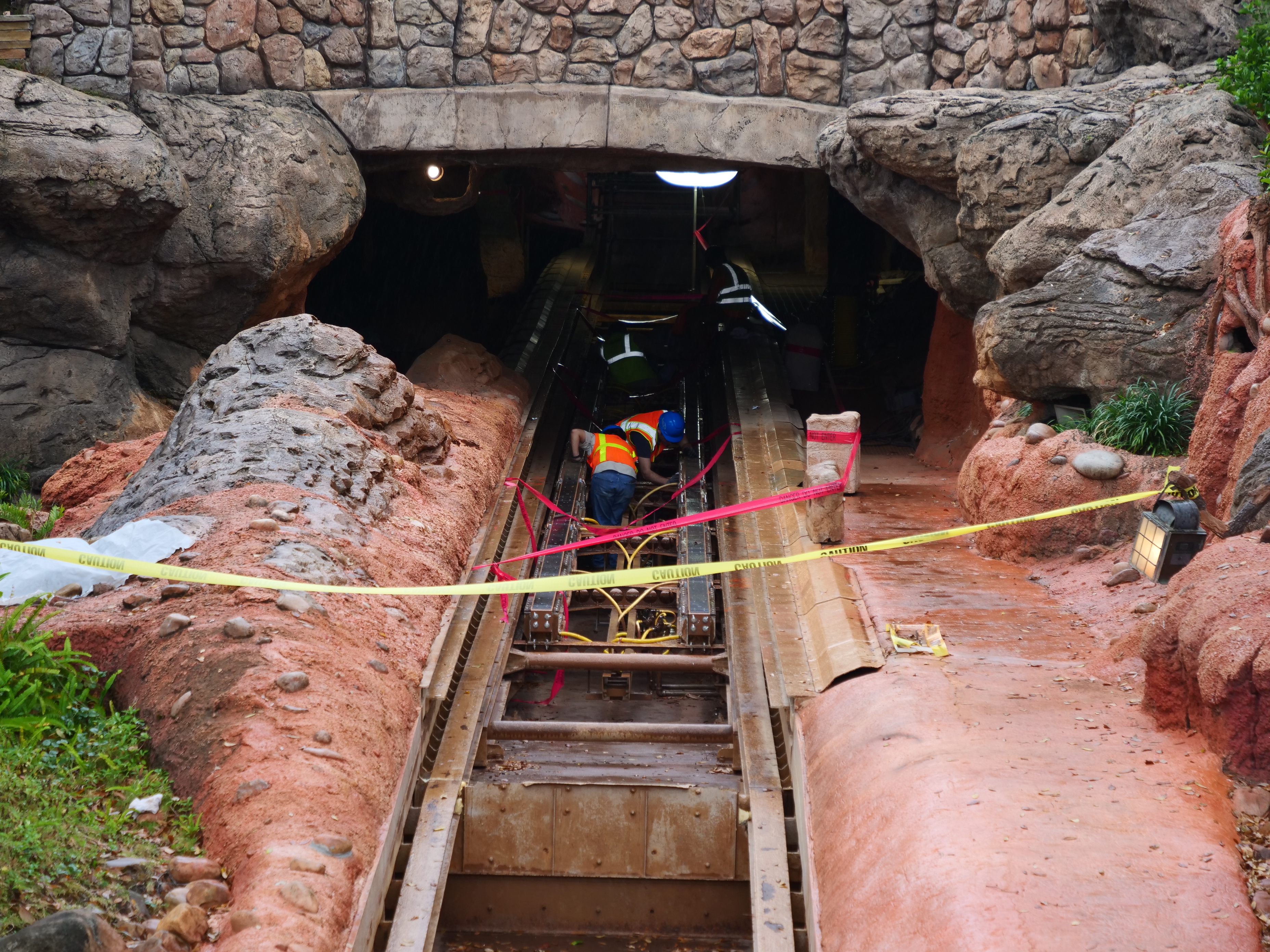 Splash Mountain Refurbishment