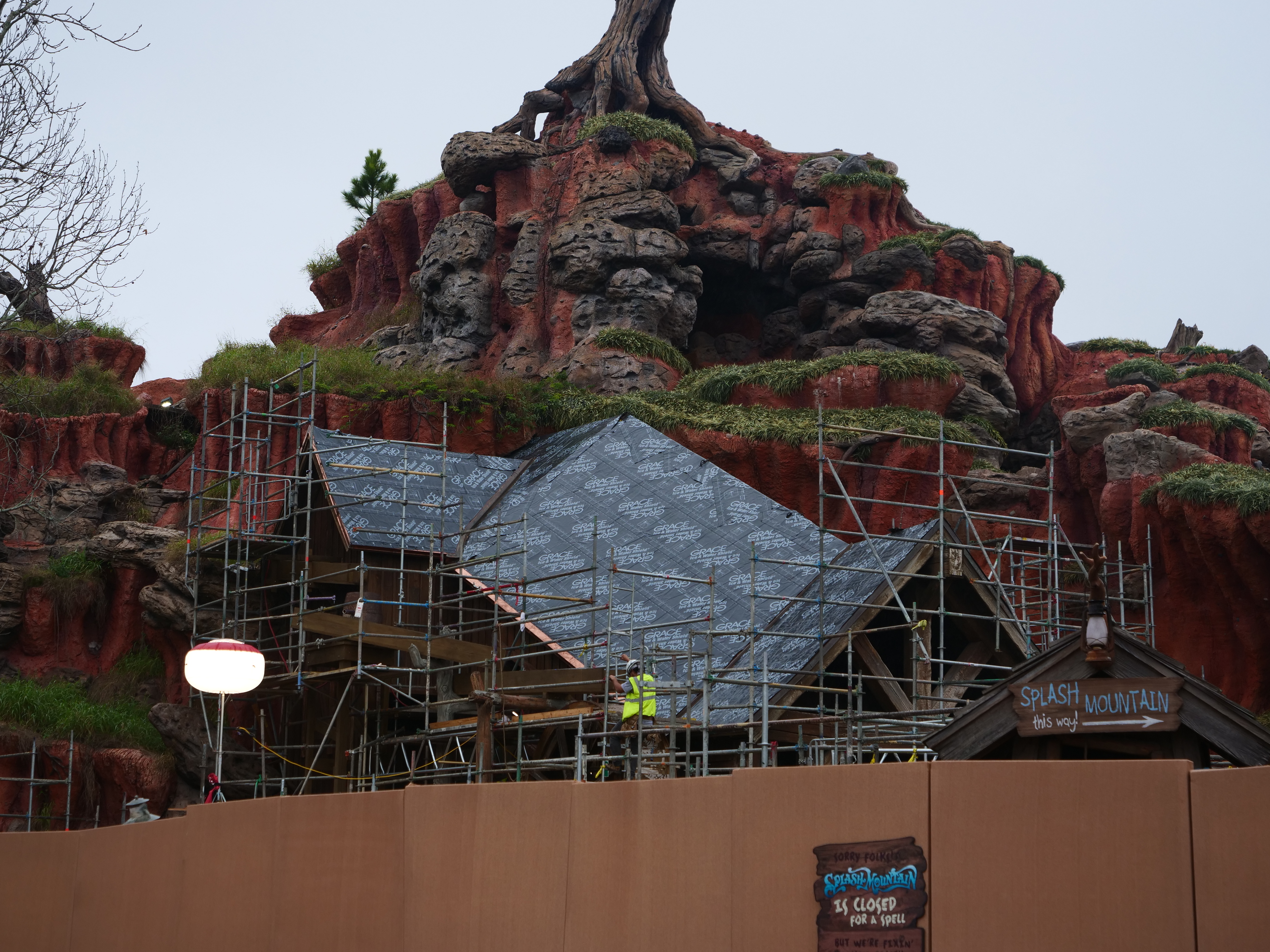 Splash Mountain Refurbishment