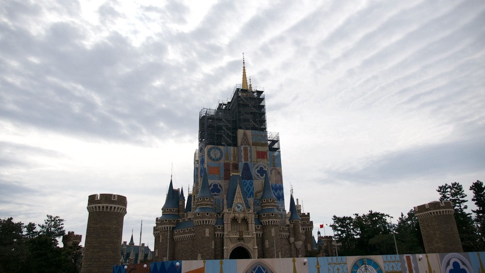 TDL Castle022420 4.jpeg?auto=compress%2Cformat&fit=scale&h=563&ixlib=php 1.2