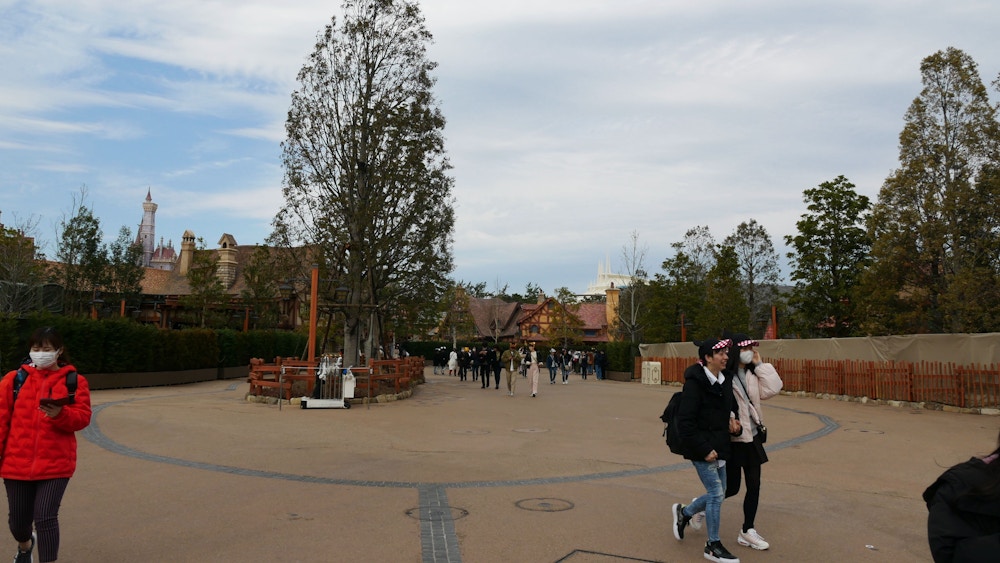 TDL NewFantasyland022220 1.jpeg?auto=compress%2Cformat&fit=scale&h=563&ixlib=php 1.2