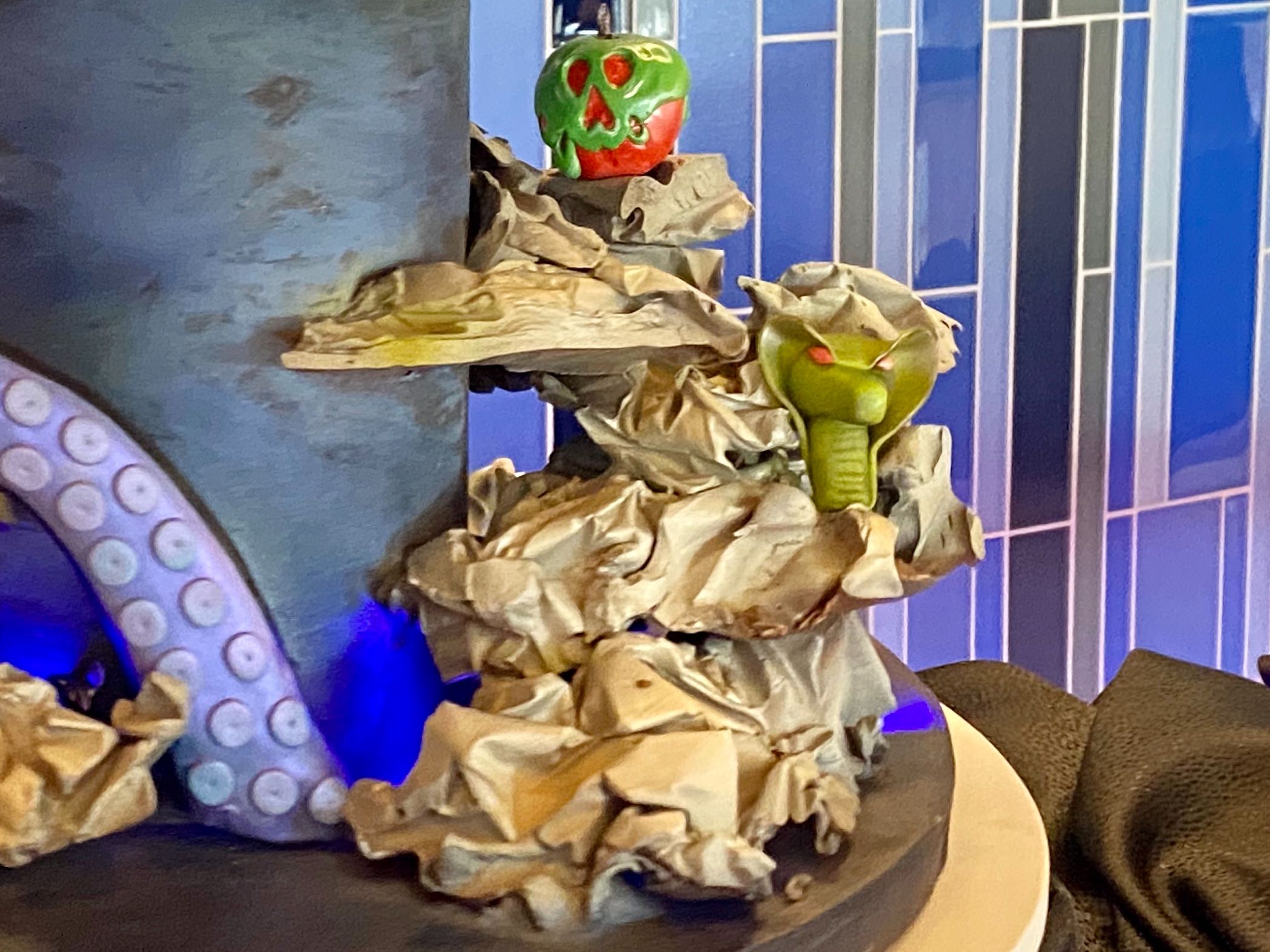 villaintines day display contemporary 2020