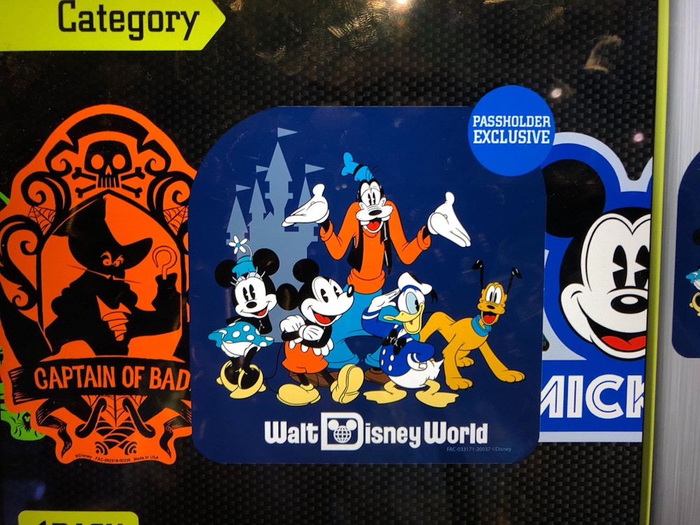 WDW Magnets10.jpg?auto=compress%2Cformat&fit=scale&h=750&ixlib=php 1.2