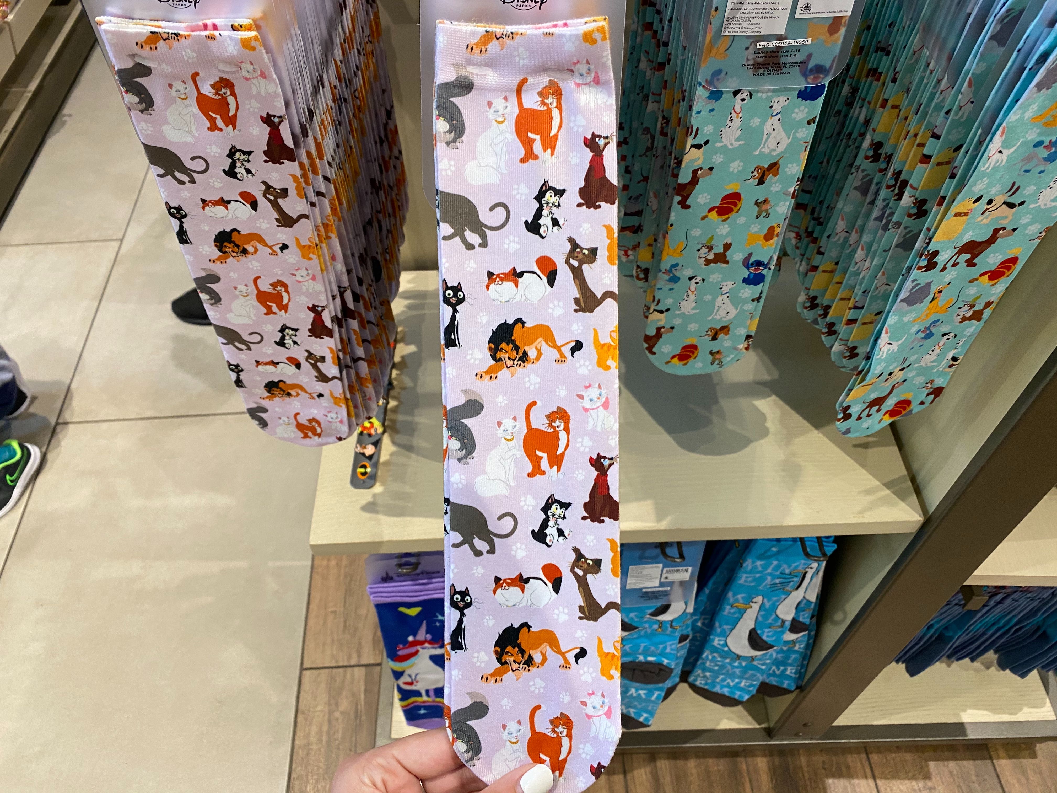 disney-dogs-cats-socks-disneyland-02-23-2020-2.jpg