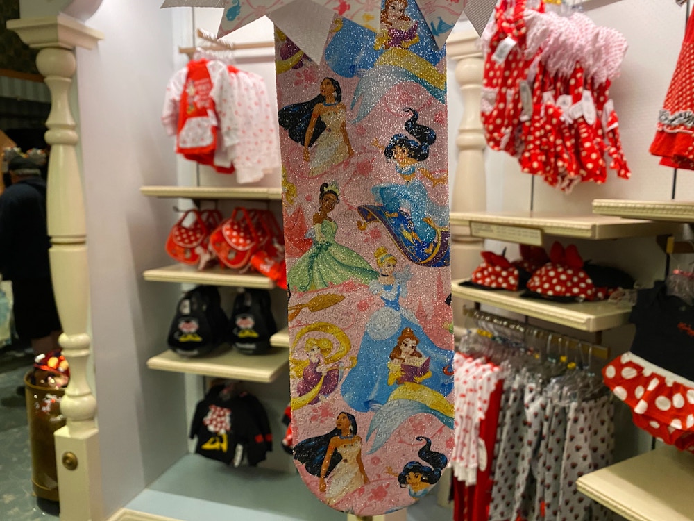 disneyland-princess-kids-merchandise-02-16-2020-6.jpg