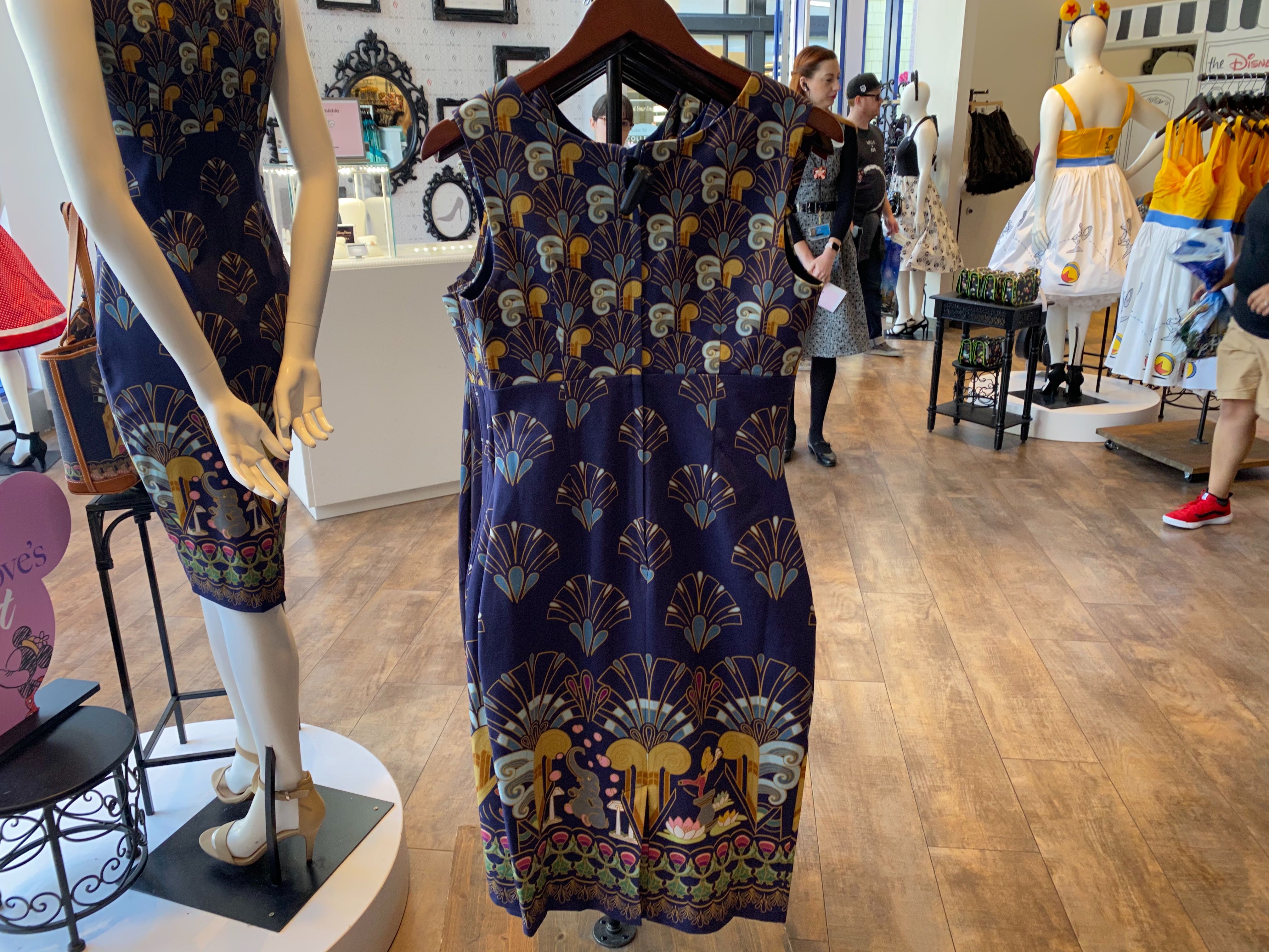 fantasia-dooney-and-bourke-disneyland-02-15-2020-15.jpg