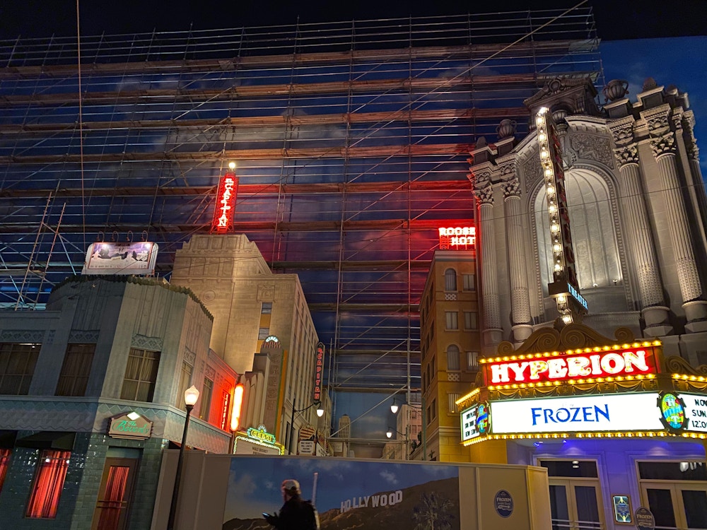 hollywood land sky painting february 2020 5.jpg?auto=compress%2Cformat&fit=scale&h=750&ixlib=php 1.2