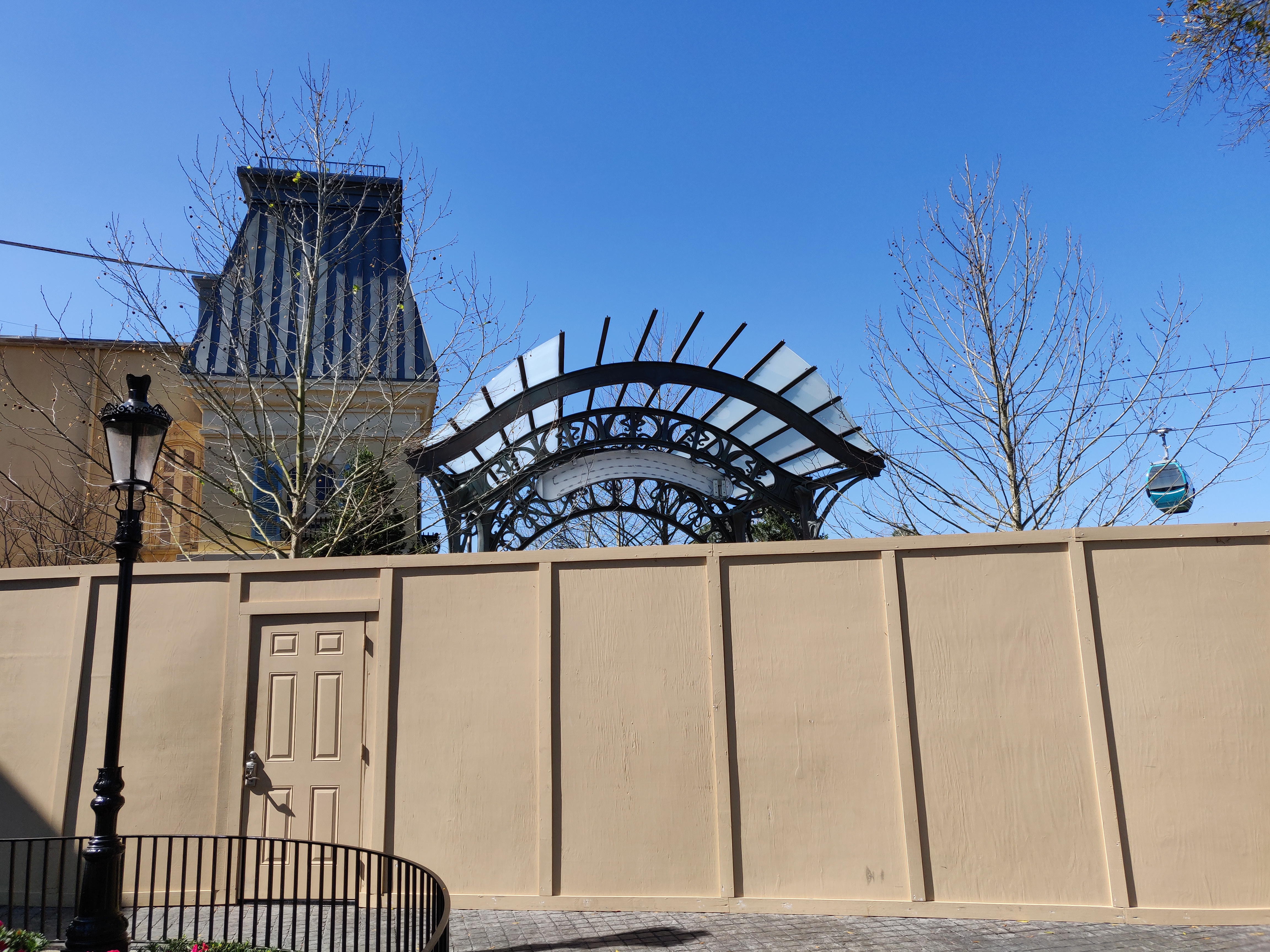 France Pavilion Construction