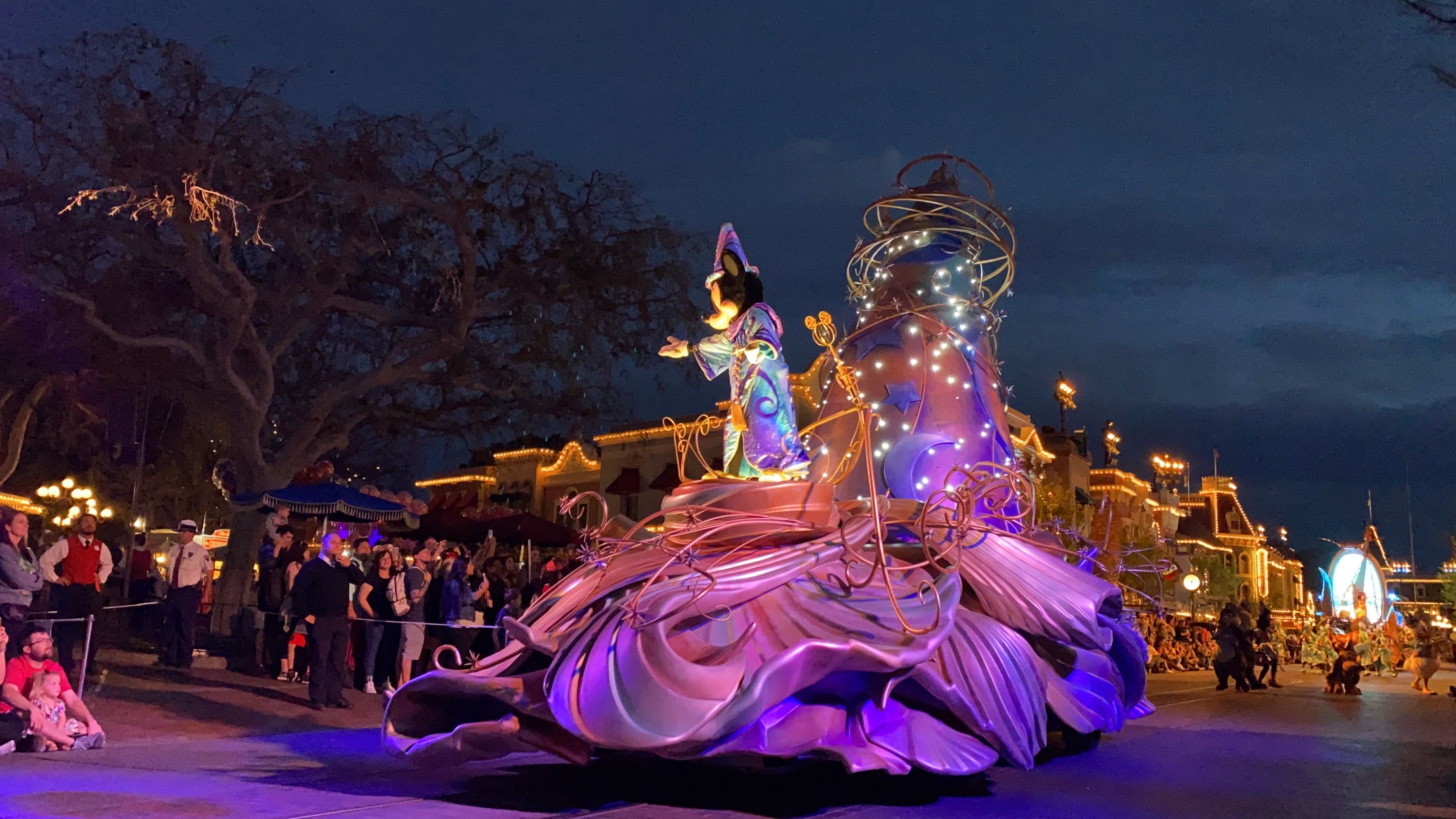 PHOTOS, VIDEO: New "Magic Happens" Parade Dazzles After Dark With ...