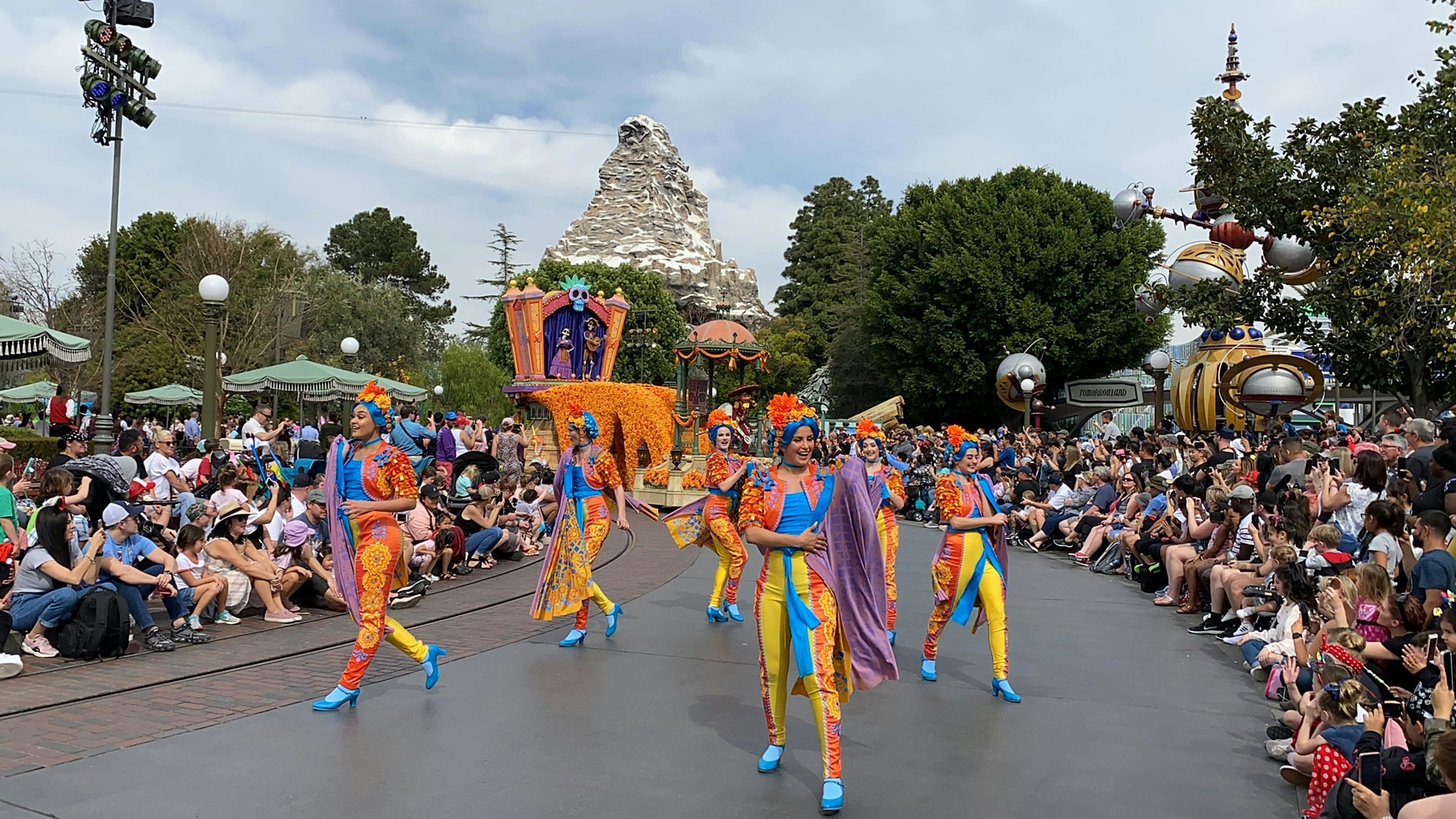 PHOTOS, VIDEO New "Magic Happens" Parade Debuts at Disneyland WDW