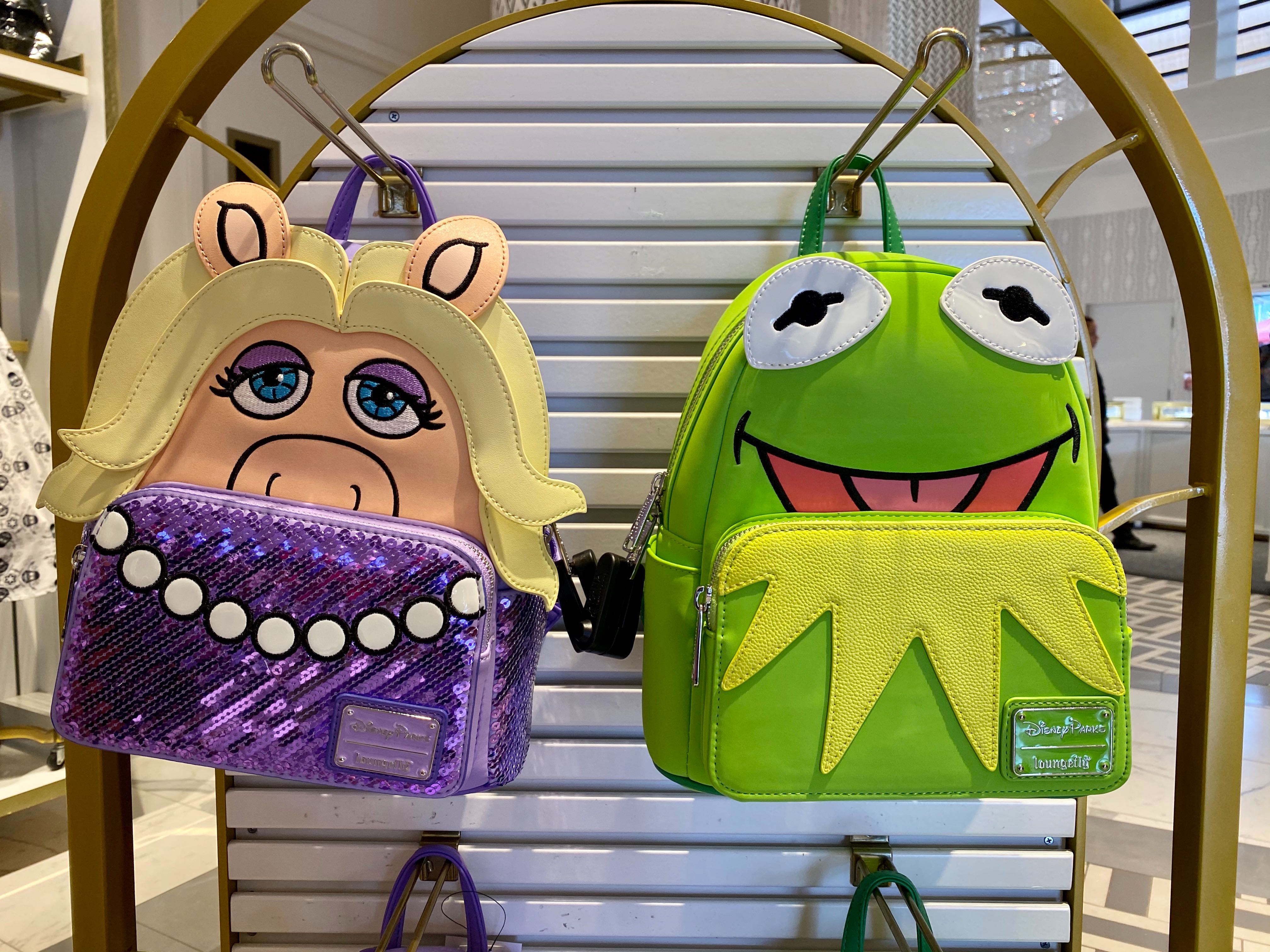 NWOT Miss Piggy Lougefly Mini Backpack - deals Disney Parks - Cosplay - muppets