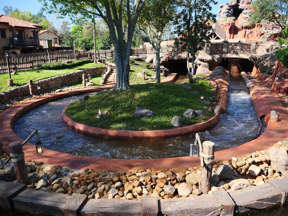 splash-mountain-refurbishment-world-02-22-2020-1.jpg