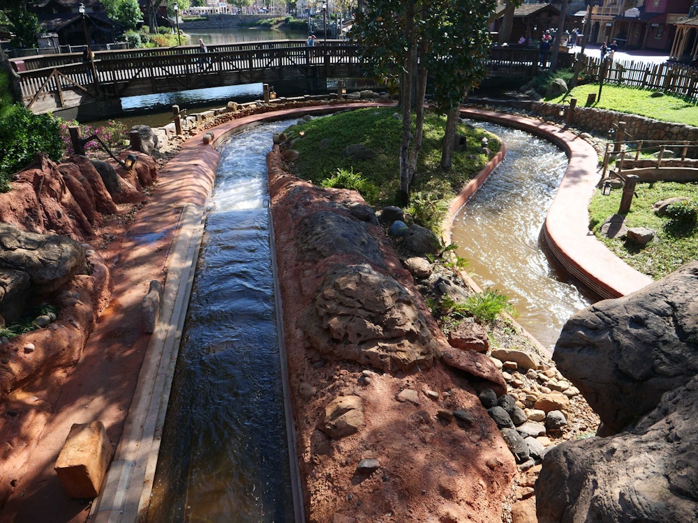 splash-mountain-refurbishment-world-02-22-2020-3.jpg