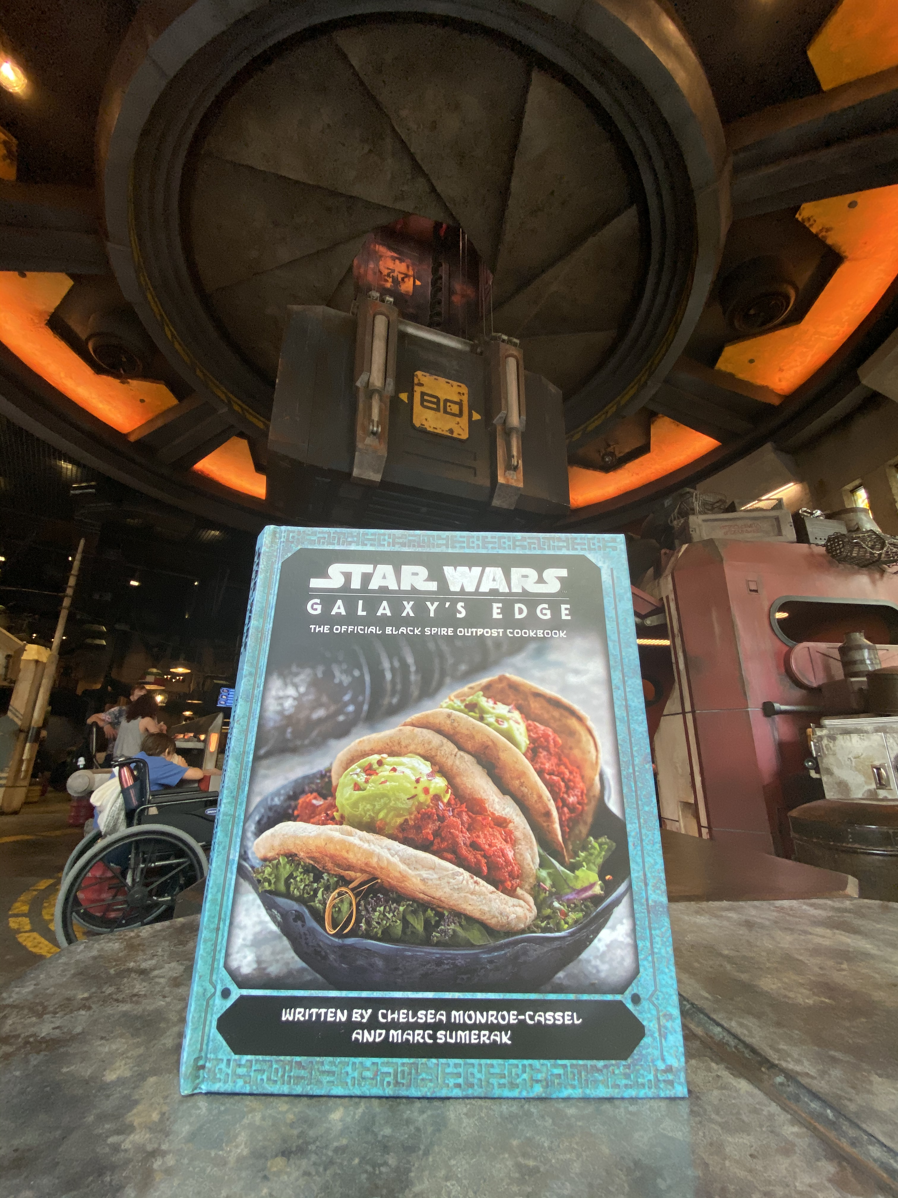 PHOTOS, VIDEO Take a Look Inside The Immersive "Star Wars Galaxy's