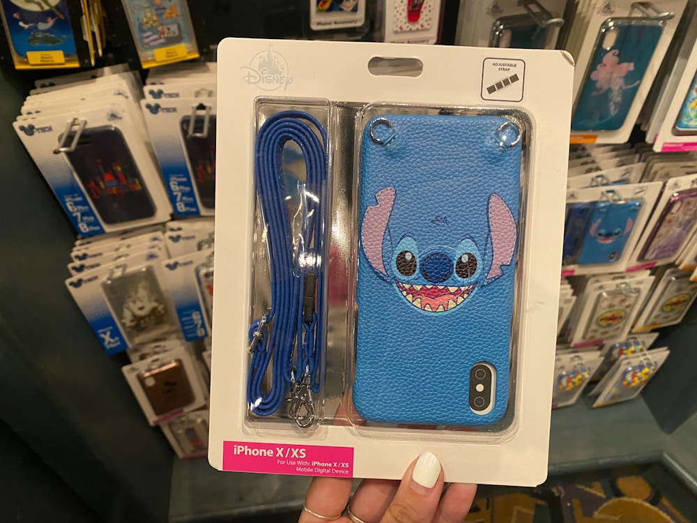 stitch phone purse wallet off the page disney california adventure 2.jpg?auto=compress%2Cformat&fit=scale&h=750&ixlib=php 1.2