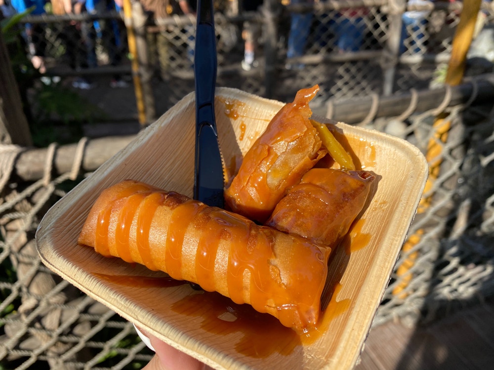 sweet lumpia the tropical hideaway disneyland 2.jpg?auto=compress%2Cformat&fit=scale&h=750&ixlib=php 1.2