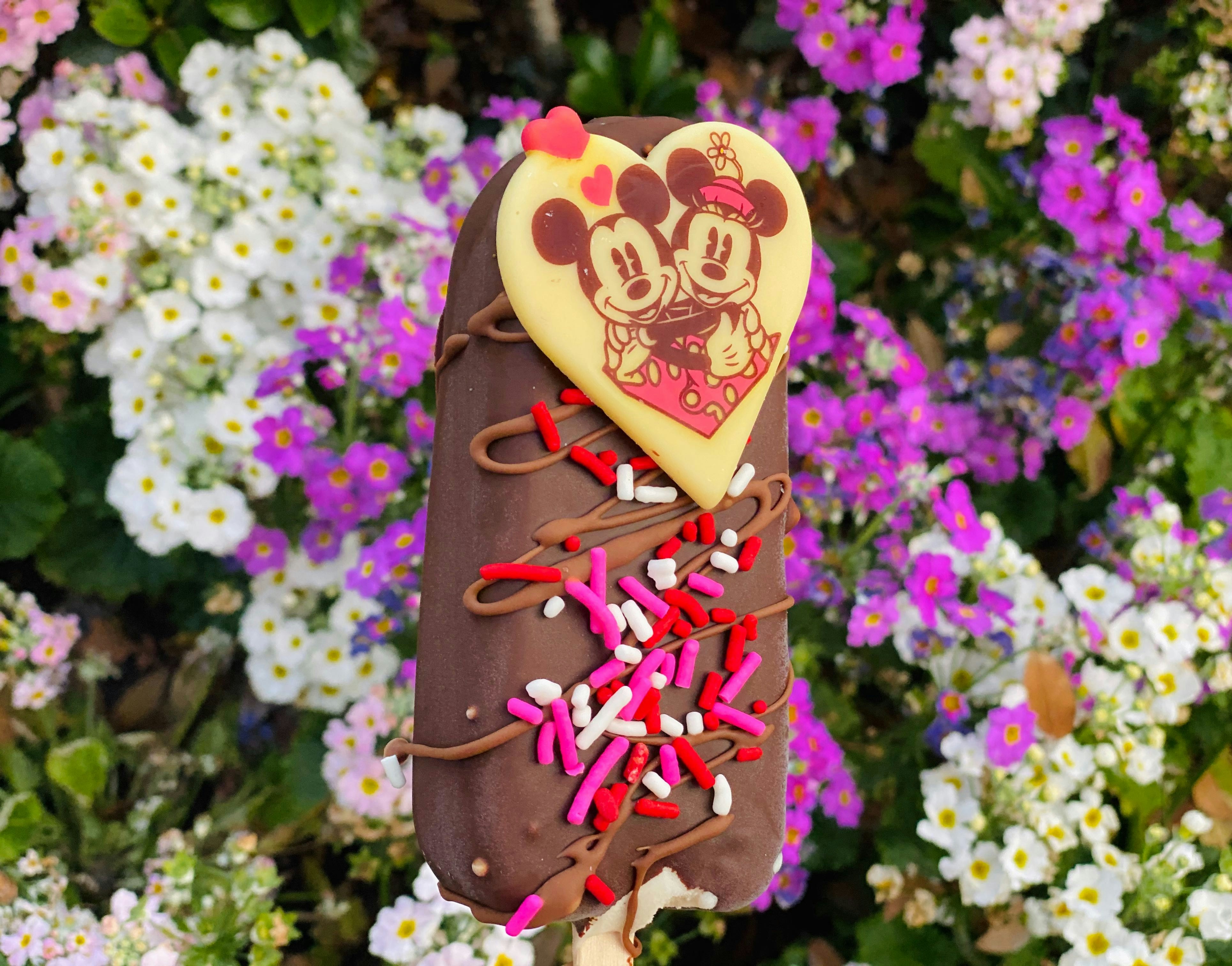 valentines day ice cream clarabelles 2020 4.jpg?auto=compress%2Cformat&ixlib=php 1.2