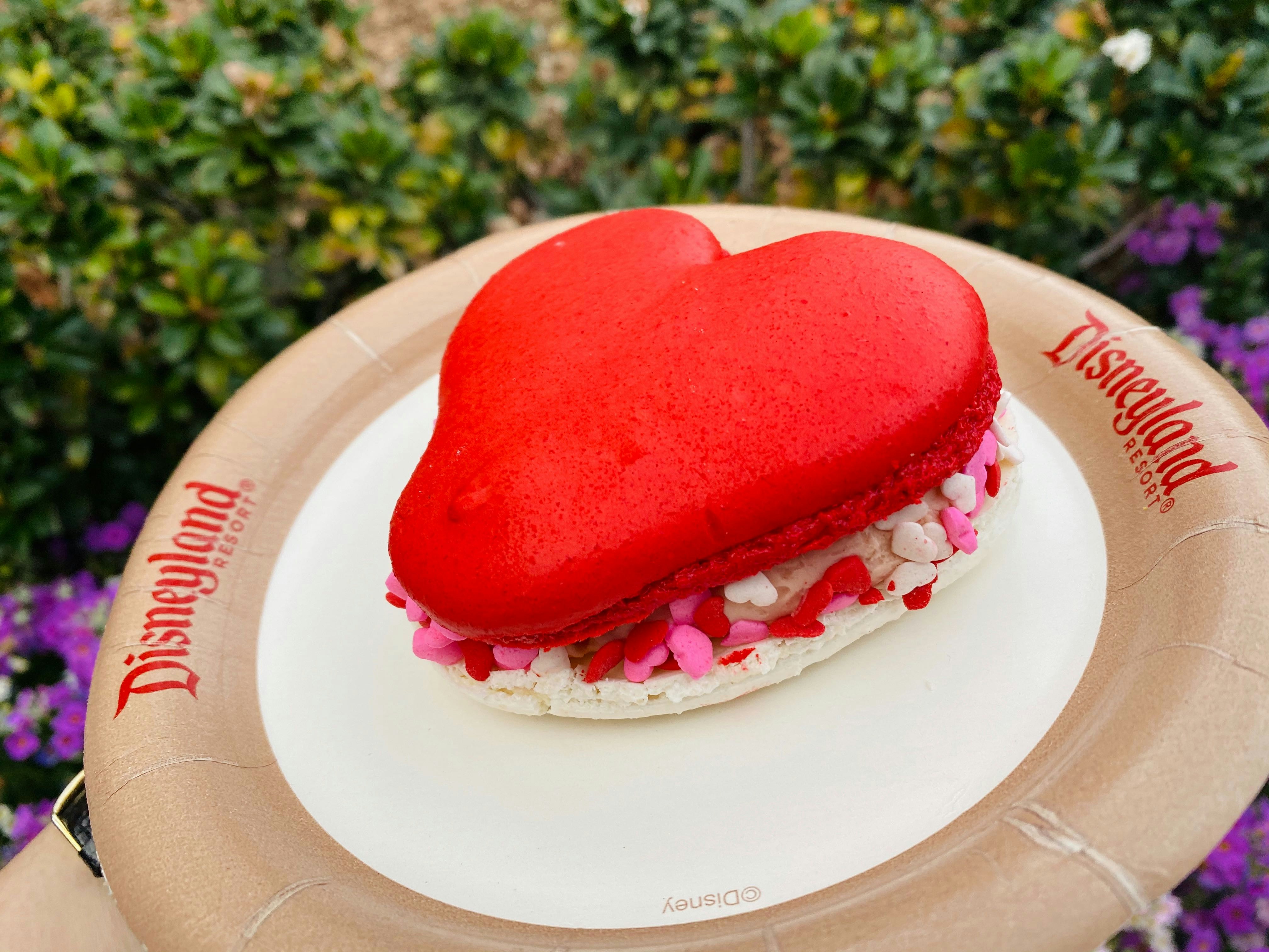 valentines day macaron ice cream dca 2020 6.jpg?auto=compress%2Cformat&ixlib=php 1.2