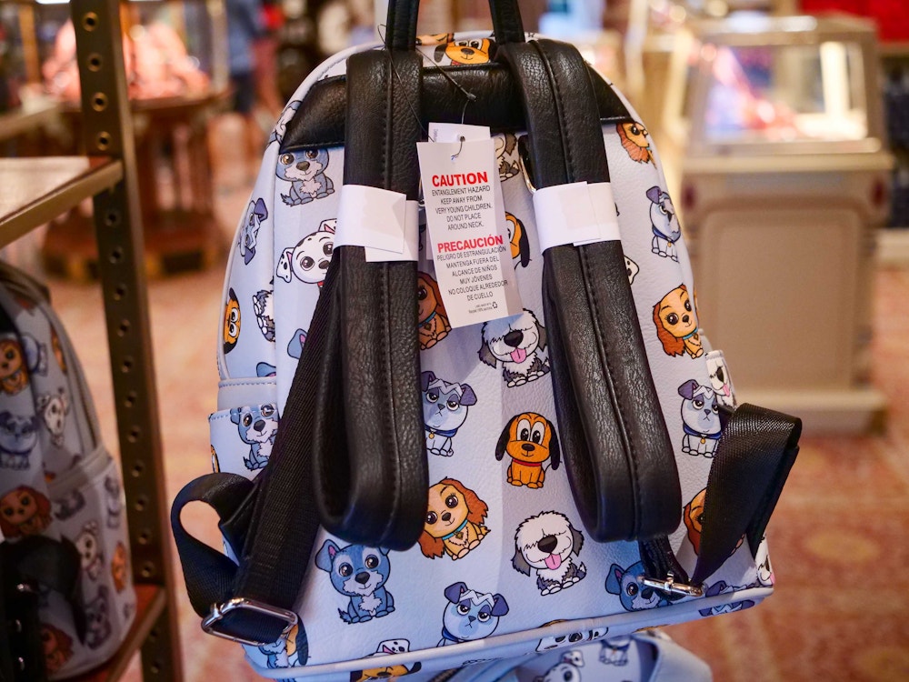 Dog Cat Disney Backpacks5.jpg?auto=compress%2Cformat&fit=scale&h=750&ixlib=php 1.2