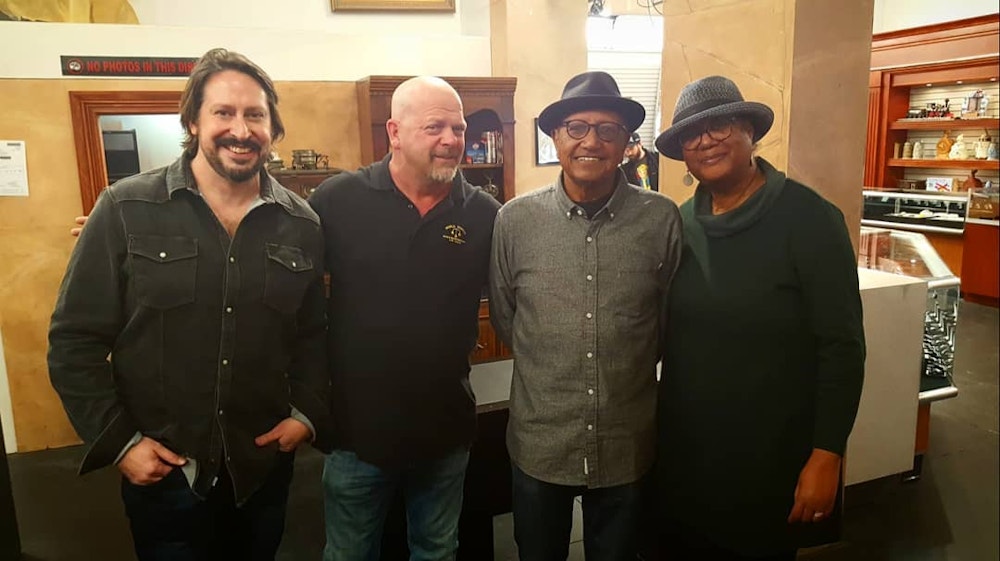 Floyd Norman PawnStars3.jpg?auto=compress%2Cformat&fit=scale&h=561&ixlib=php 1.2