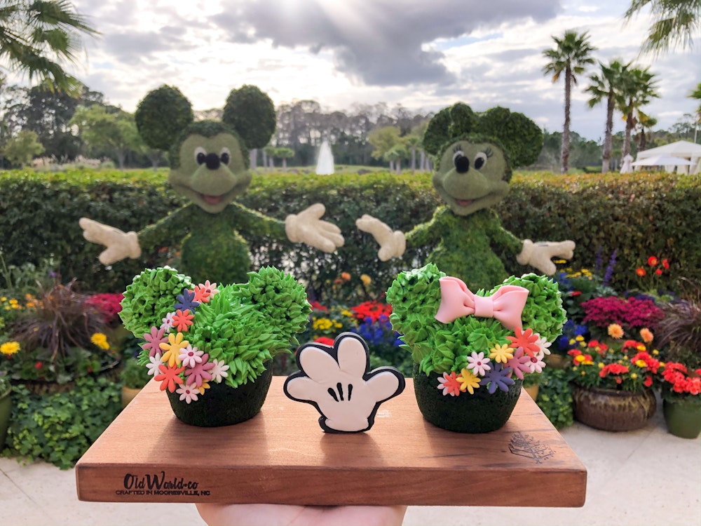 Four Seasons Orlando Mickey Minnie Topiary Cupcake Review March112020 13.jpg?auto=compress%2Cformat&fit=scale&h=750&ixlib=php 1.2
