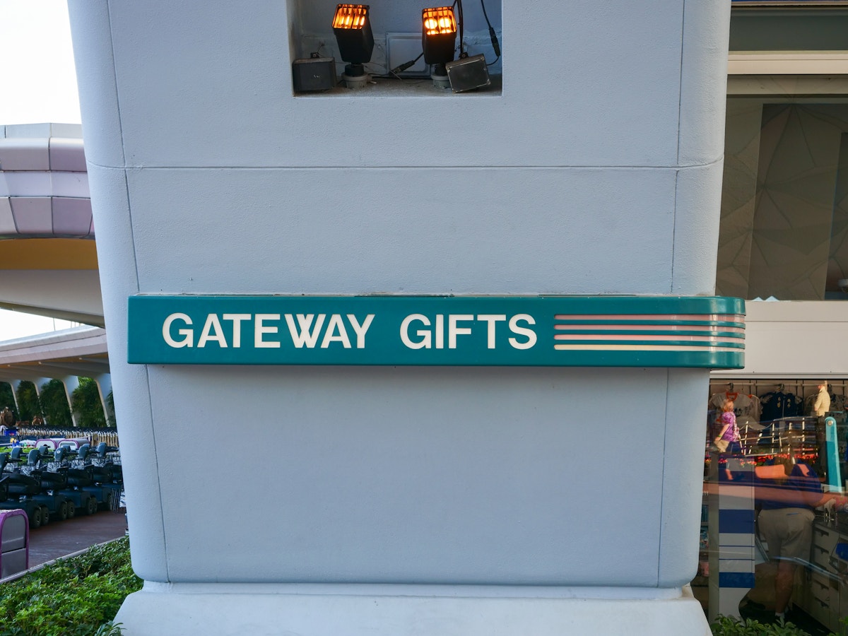 Gateway Gifts 3 15 20 1.jpg?auto=compress%2Cformat&fit=scale&h=900&ixlib=php 1.2