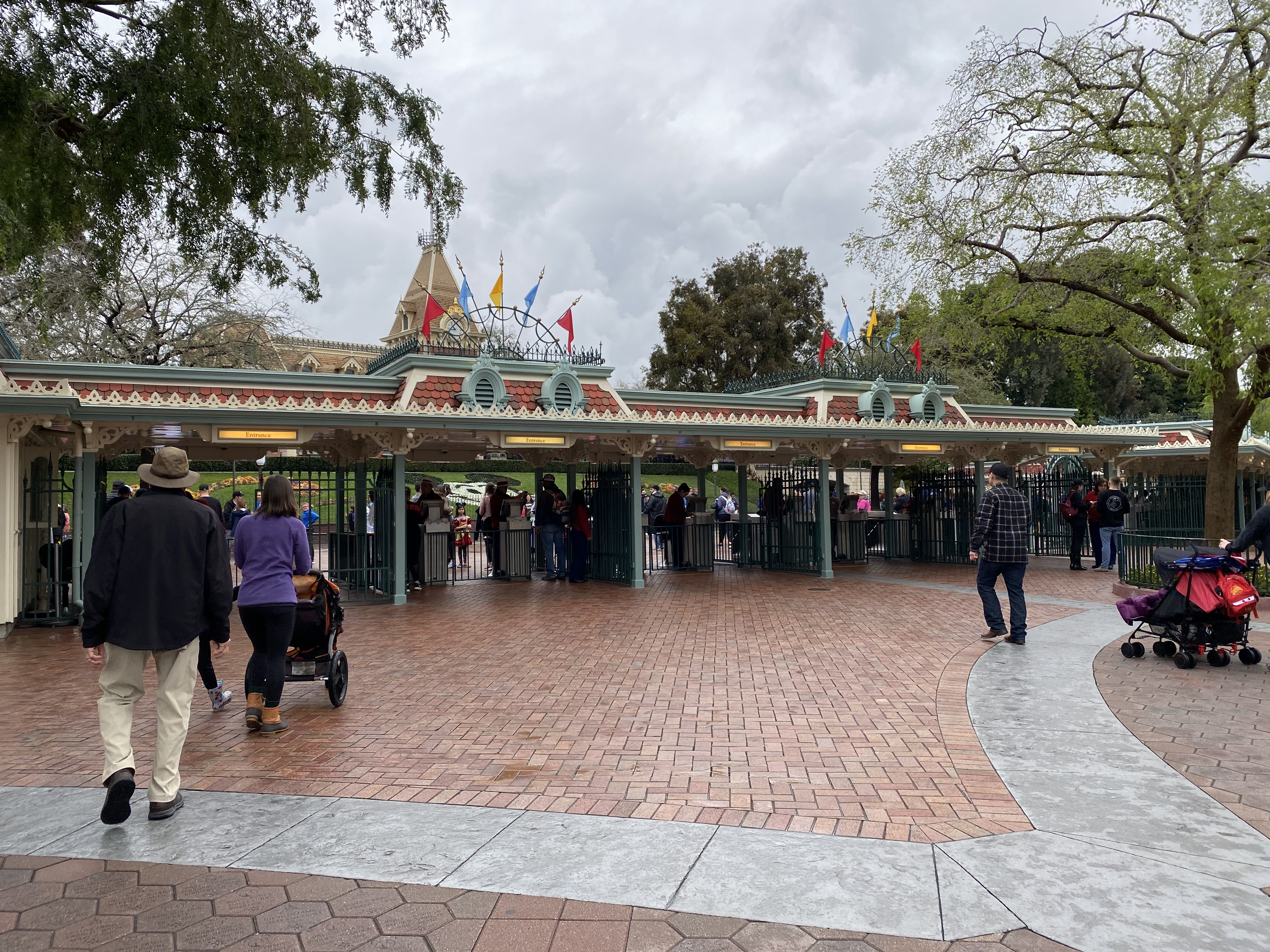 front gate DL
