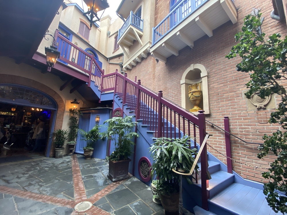 new orleans square DL
