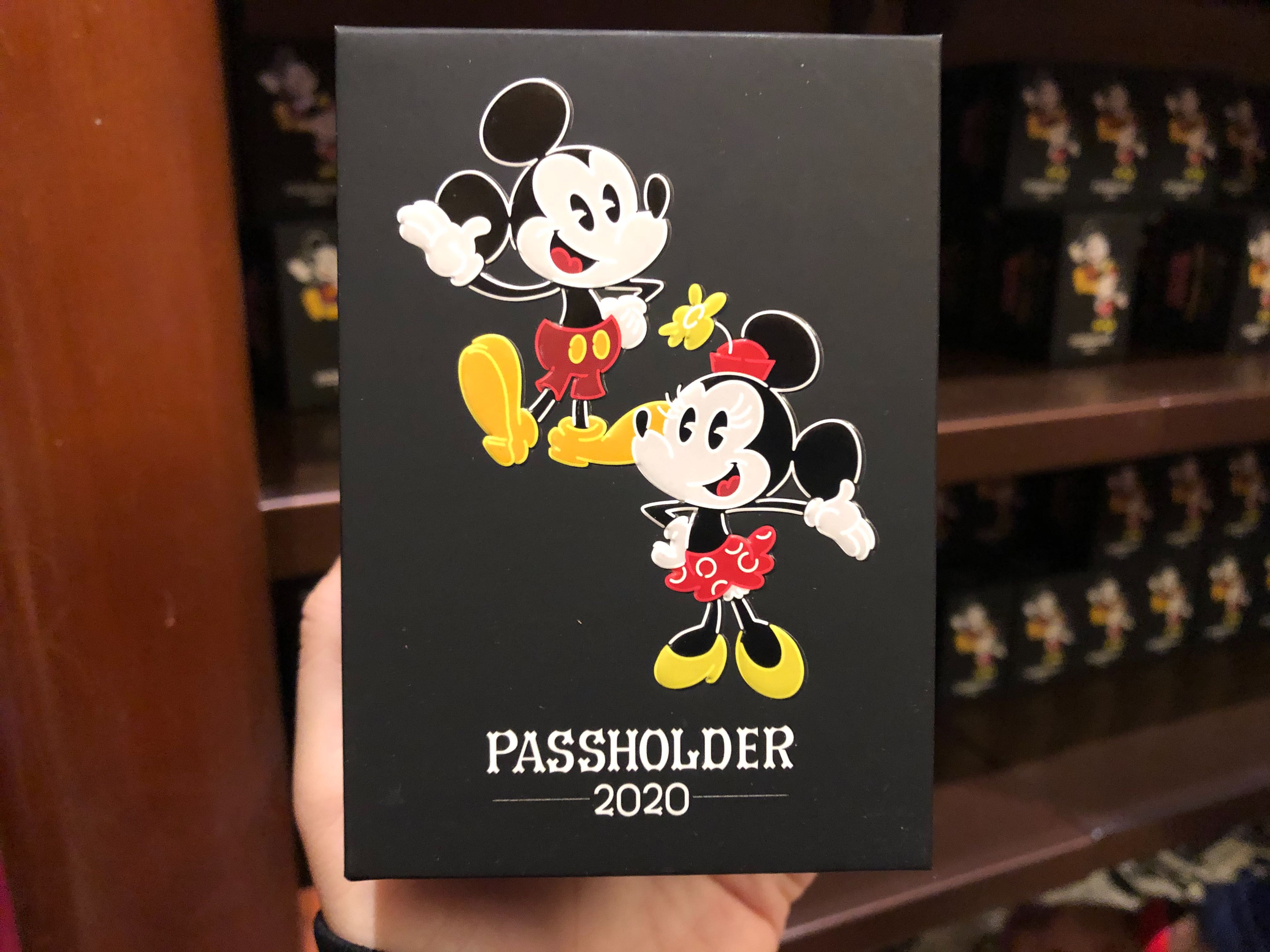 *NEW Disney Passholder Mickey Minnie Mouse Runaway Railway Opening Day Pin 2020