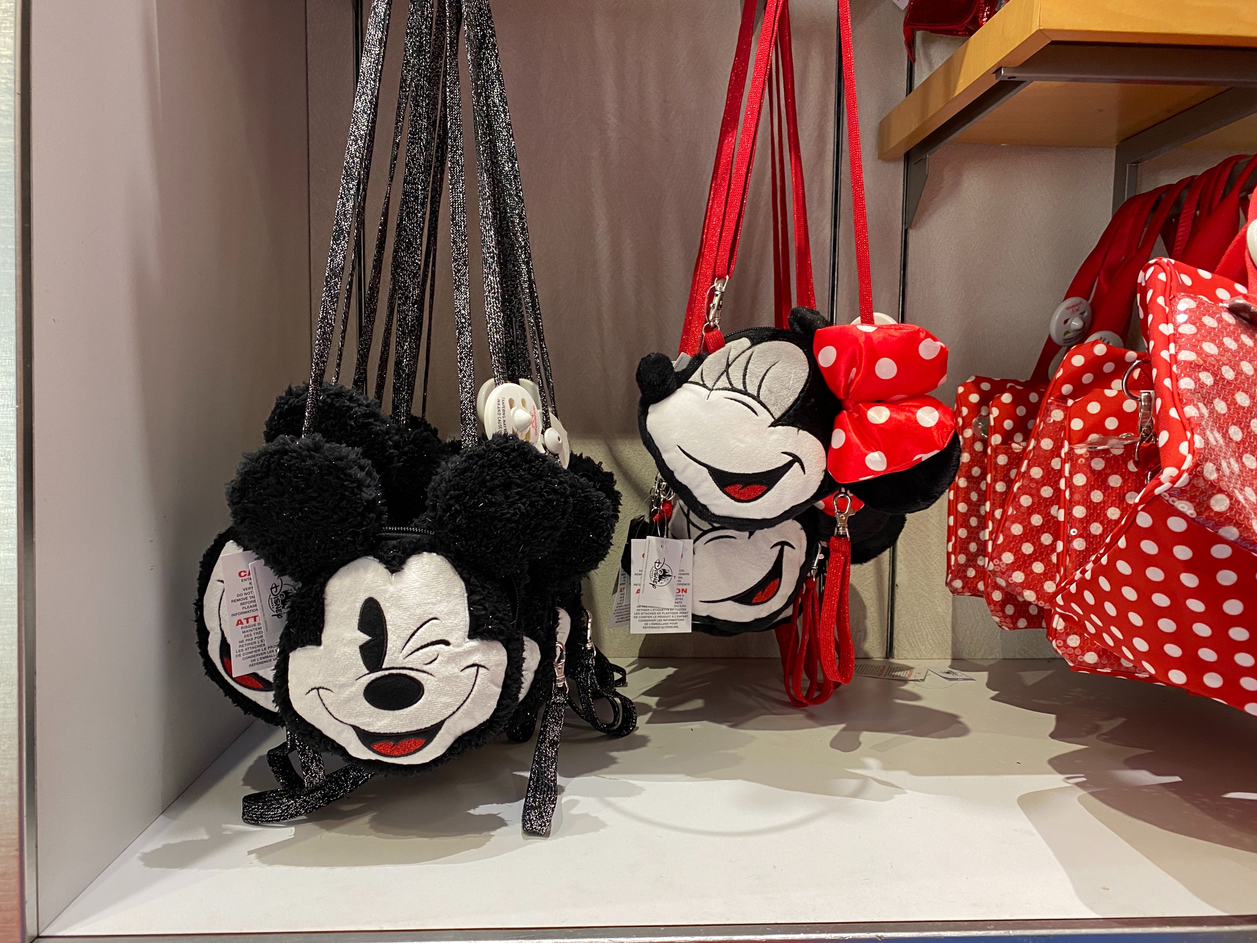 PHOTOS: Snuggle Up With These NEW Mickey & Minnie Mouse Plush Purses at  Walt Disney World - WDW News Today