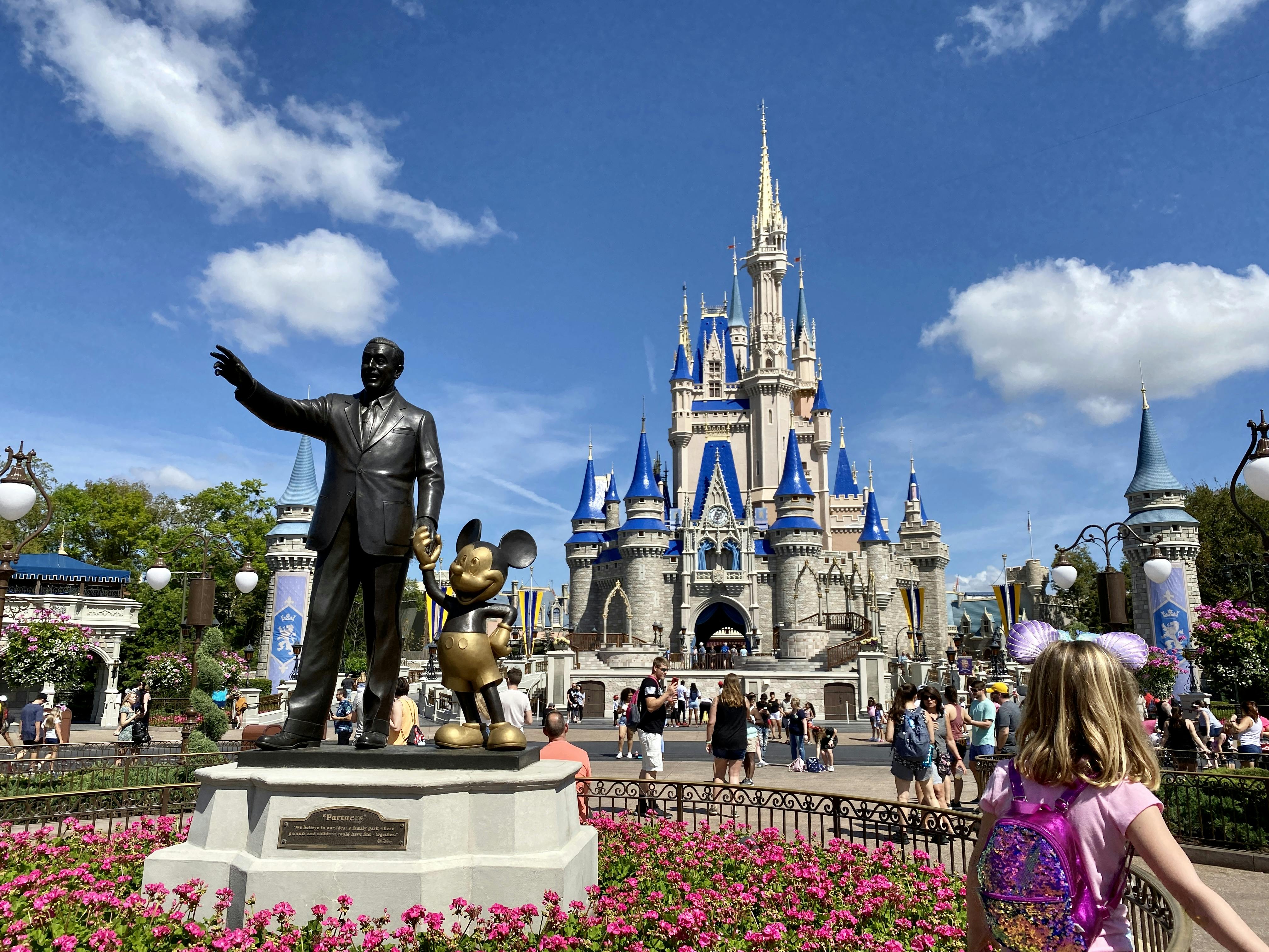 BREAKING: All Walt Disney World Resort Hotels Temporarily Closing ...