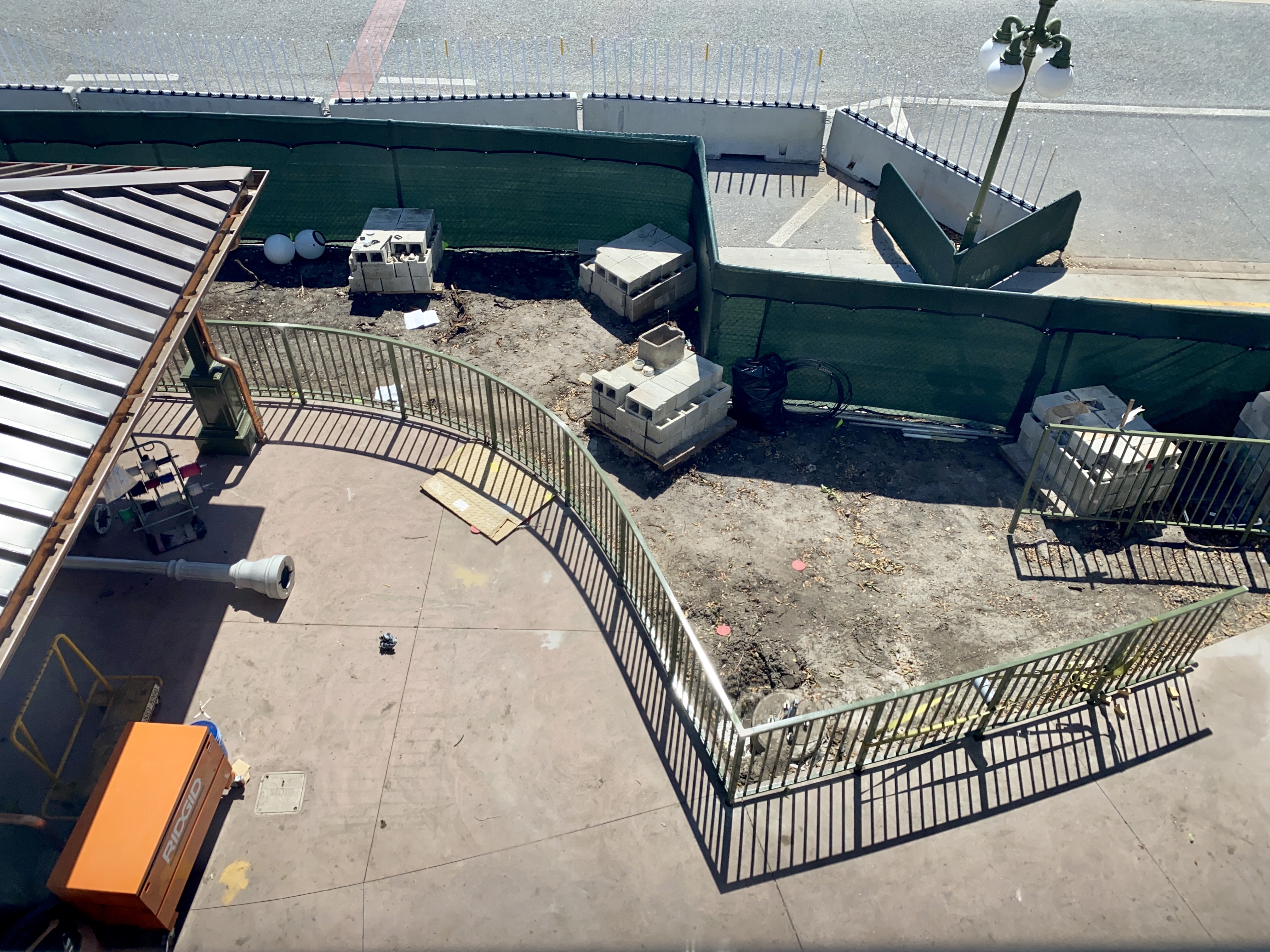 Contemporary security construction