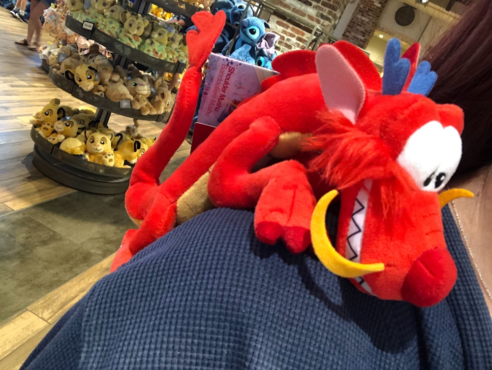 Shoulder Mushu Mulan Plush Pet Disney Springs 3 6 1.jpg?auto=compress%2Cformat&fit=scale&h=751&ixlib=php 1.2