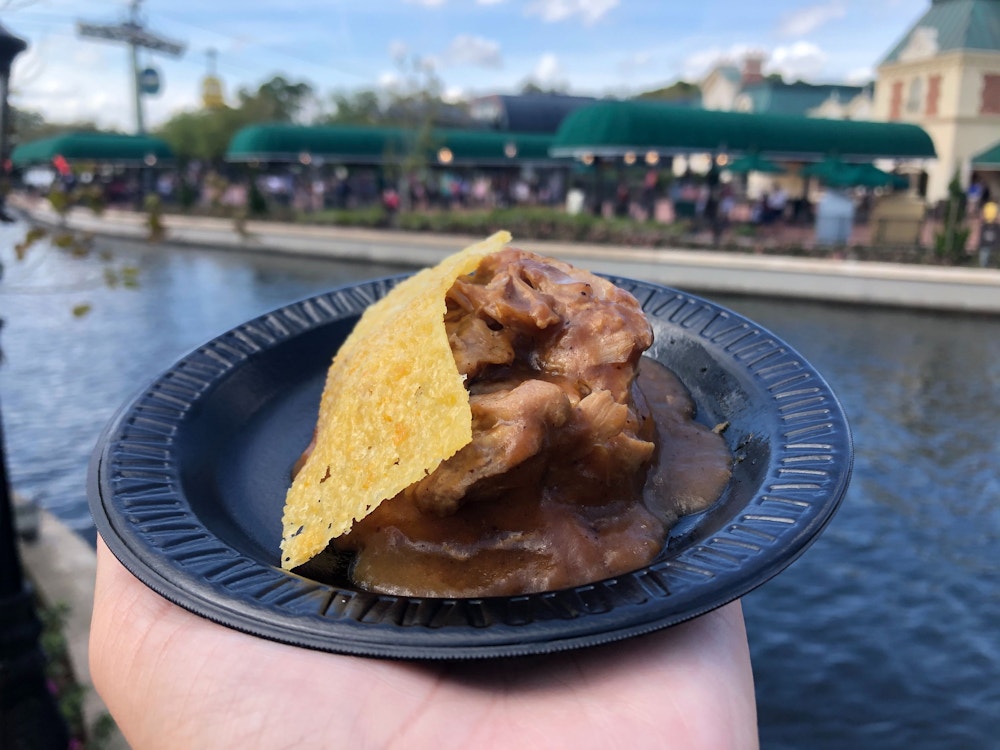 duck confit fleur de lys 2020 epcot international flower garden festival 1.jpg?auto=compress%2Cformat&fit=scale&h=750&ixlib=php 1.2