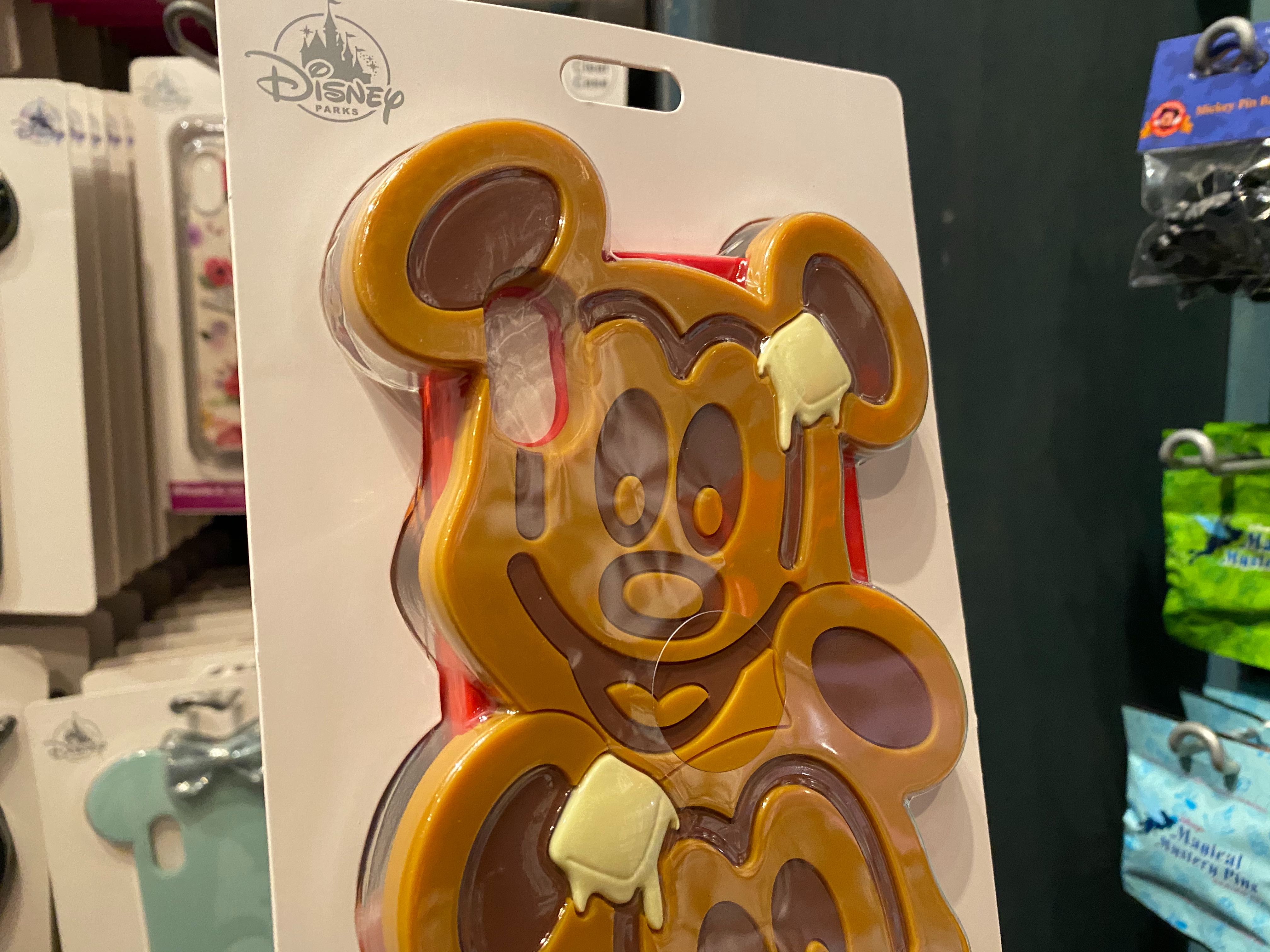 PHOTOS: New Mickey Waffles and Minnie 