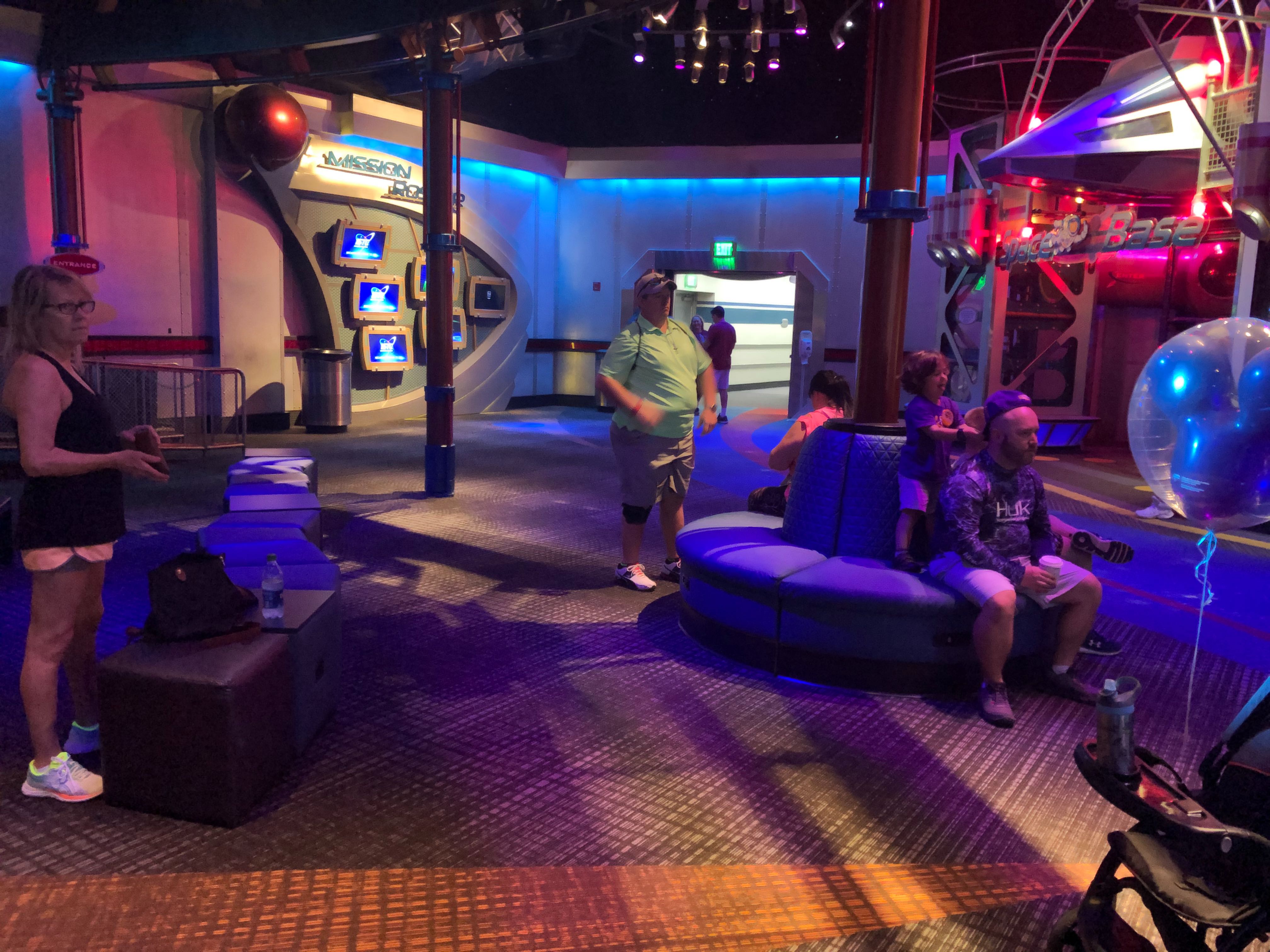 PHOTOS New Seating Areas with Charging Stations Launch at Mission