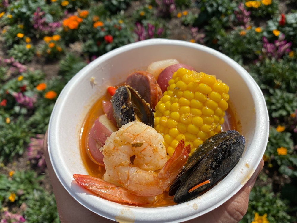 southern seafood boil magnolia terrace 2020 epcot international flower garden festival 5.jpg?auto=compress%2Cformat&fit=scale&h=750&ixlib=php 1.2